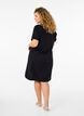 Kurz&auml;rmeliges Nachthemd aus Bio-Baumwolle, Schwarz, Model image number 2