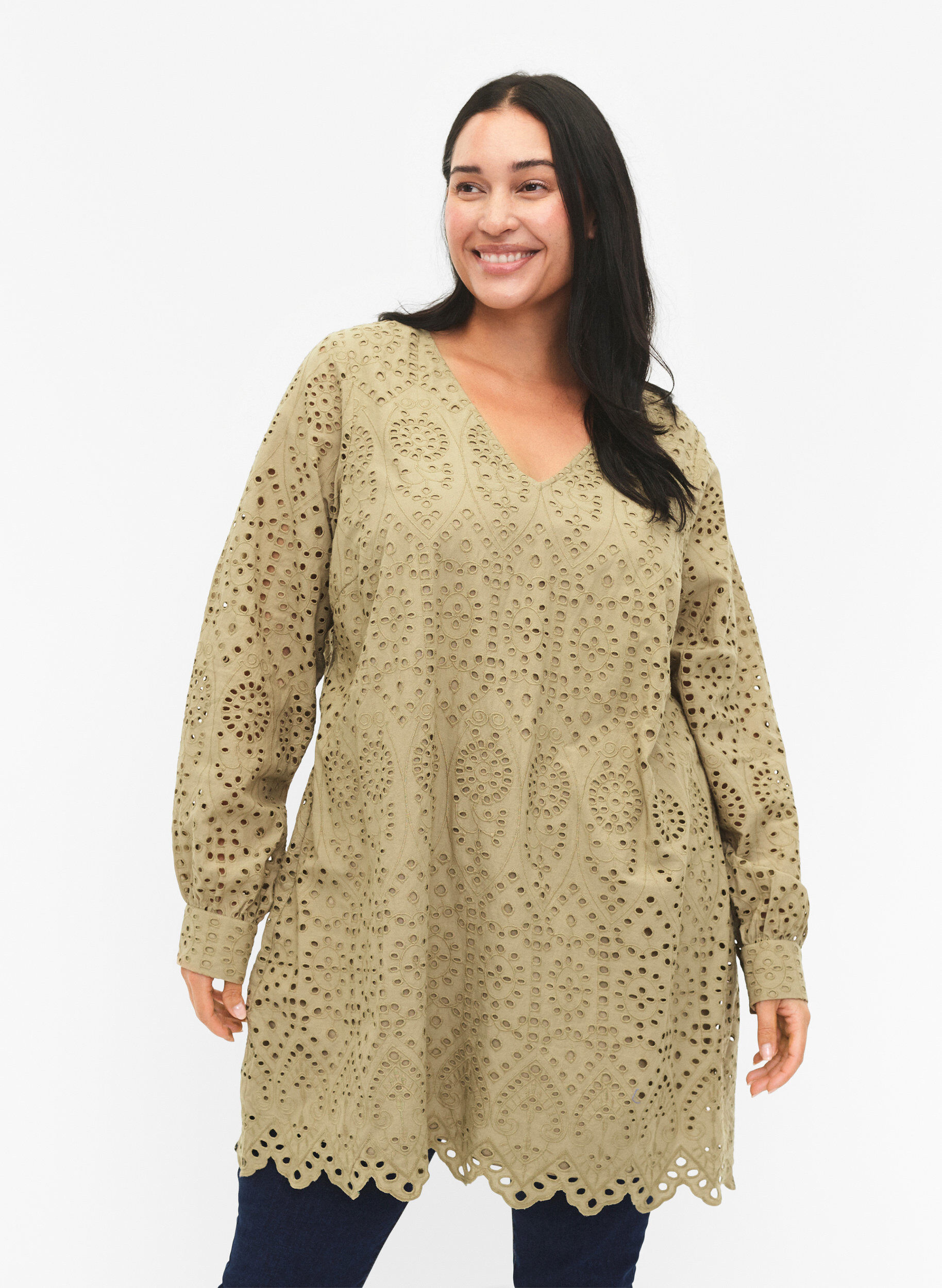 Zizzi Baumwolltunika mit Broderie Anglaise, Coriander, Model image number 0