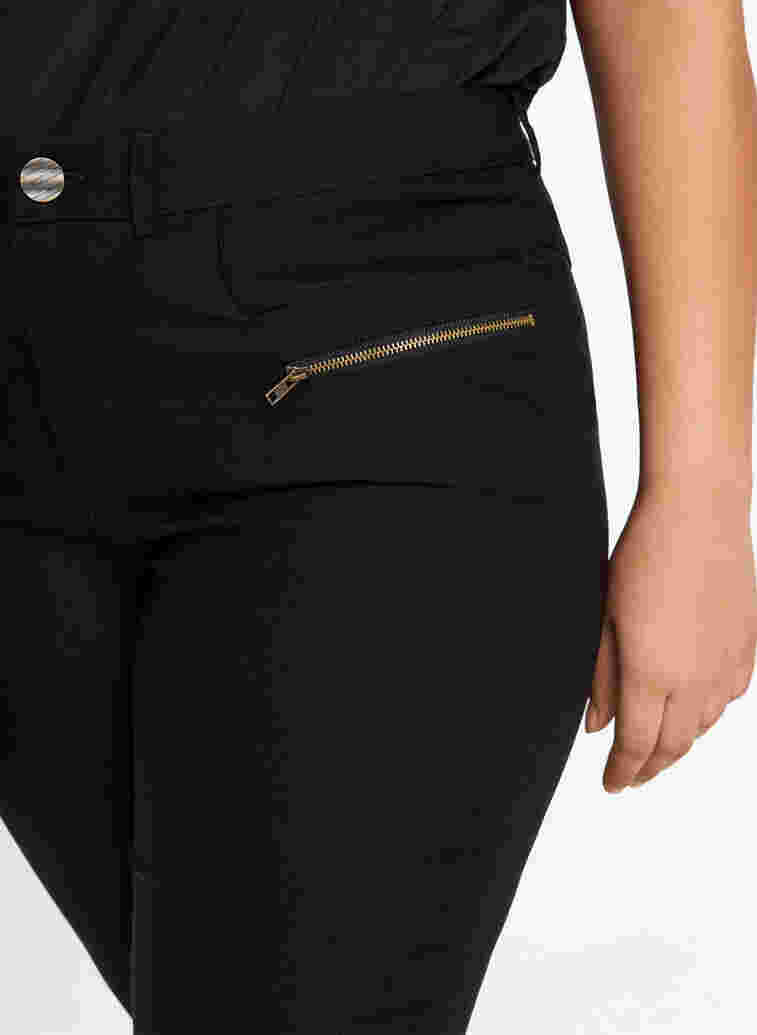 Enganliegende Hose mit Reißverschlussdetails, Black, Model image number 2