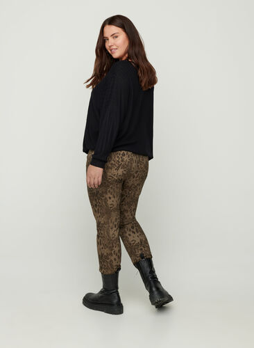 Amy Jeans mit Print, Green Leopard, Model image number 0