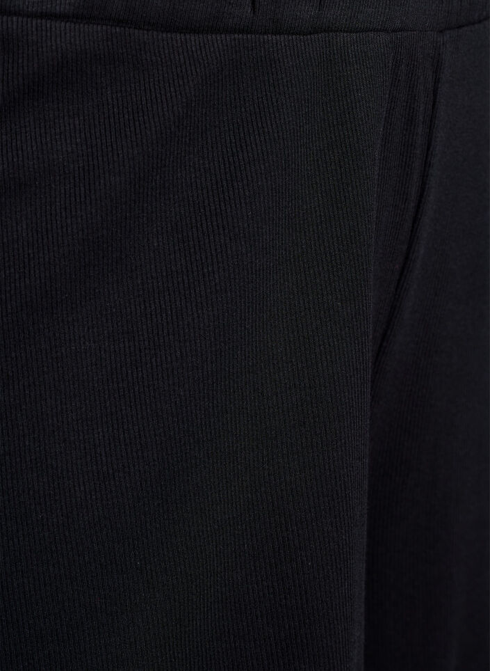 Lockere Nachtshorts aus geripptem Material mit Spitzensaum, Schwarz, Packshot image number 2