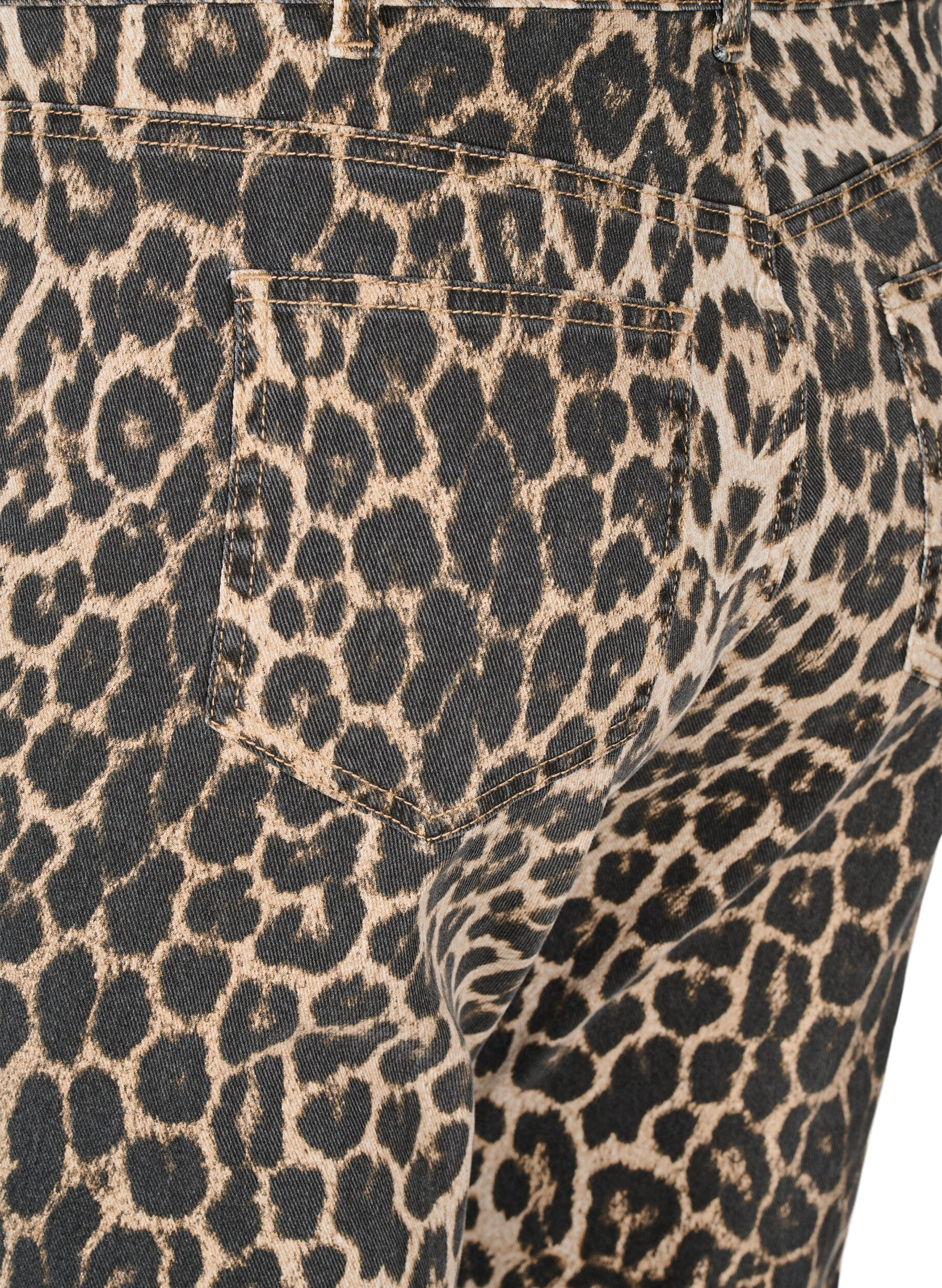 Zizzi Emily Jeans mit Leoparden-Print, Braun, Packshot image number 3