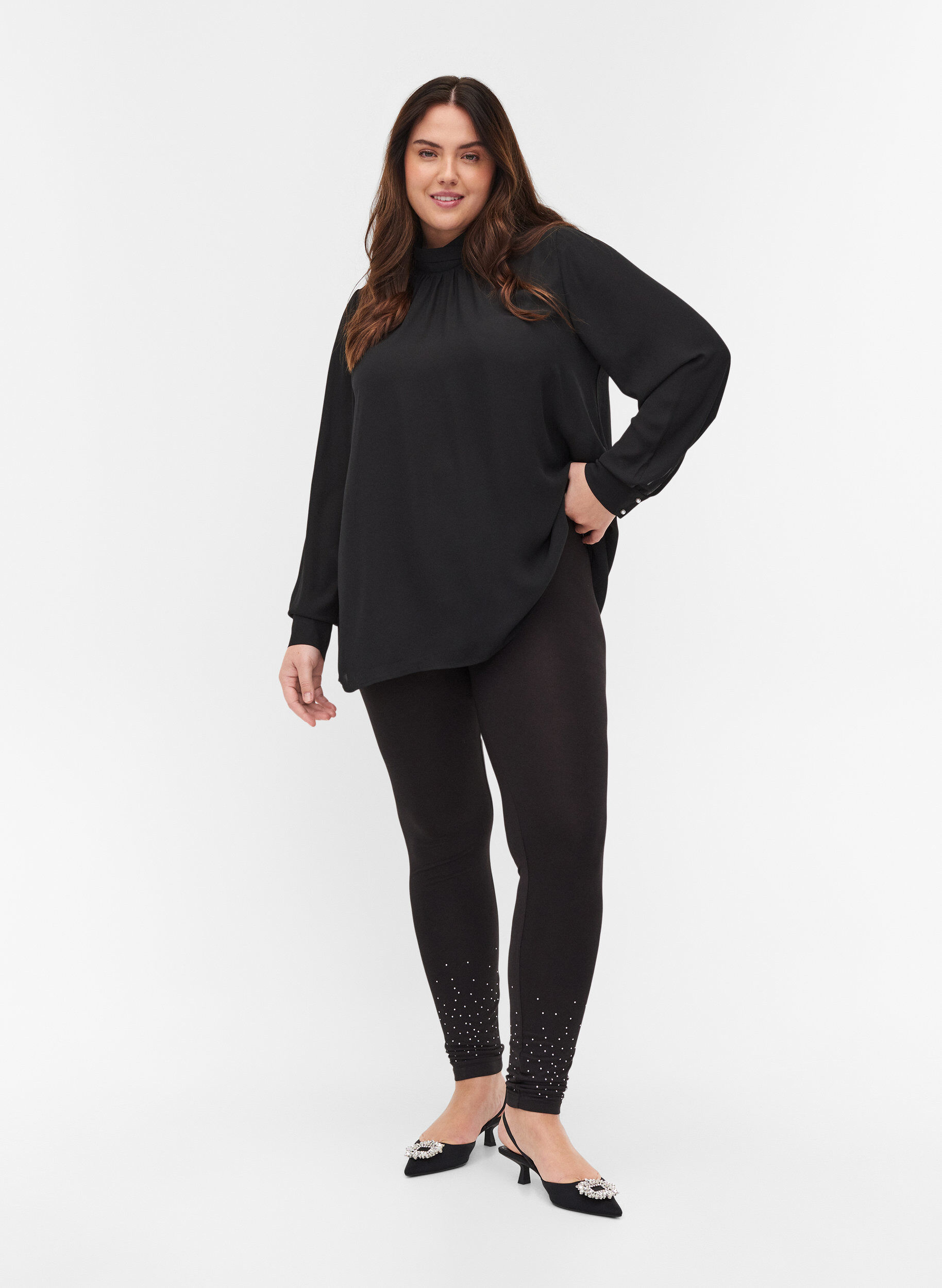 Zizzi Leggings aus Viskosemischung mit dekorativen Steinen, Black, Model image number 0