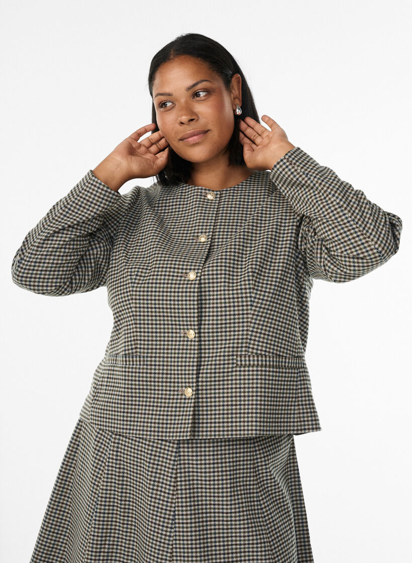 Kurze Jacke mit goldfarbenen Knöpfen, Braun, Model image number 0