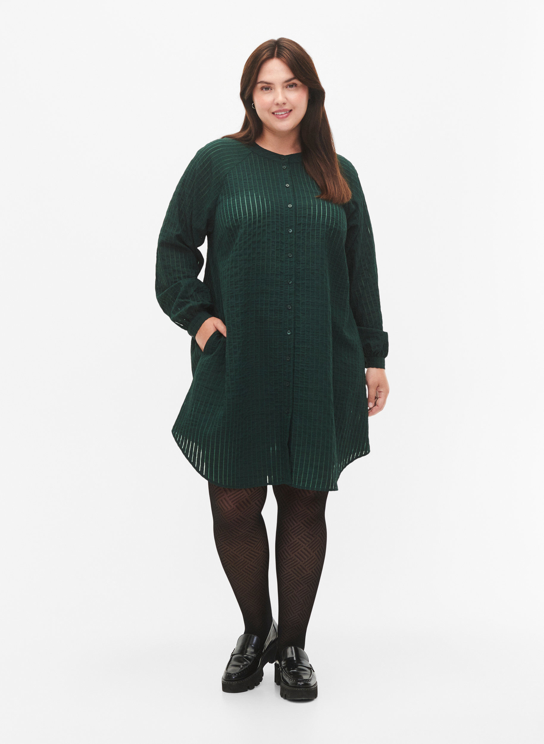 Zizzi Langer Viskose-Hemd mit gestreiftem Muster, Scarab, Model image number 2