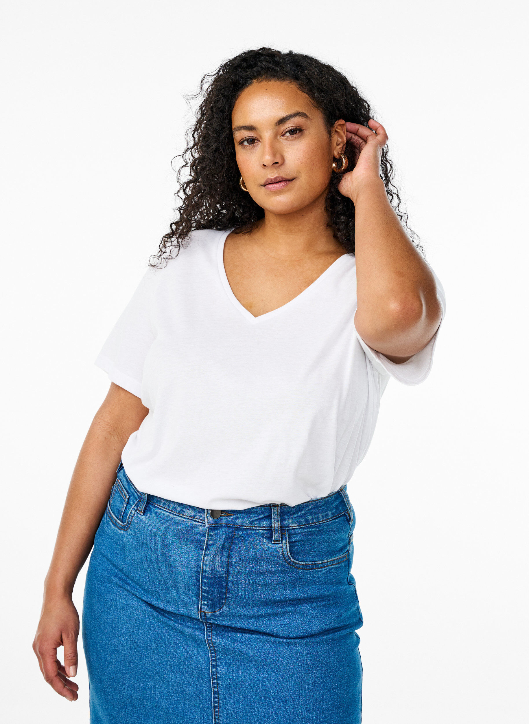 Zizzi 2er-Pack T-Shirts mit V-Ausschnitt, Schwarz, Model image number 0