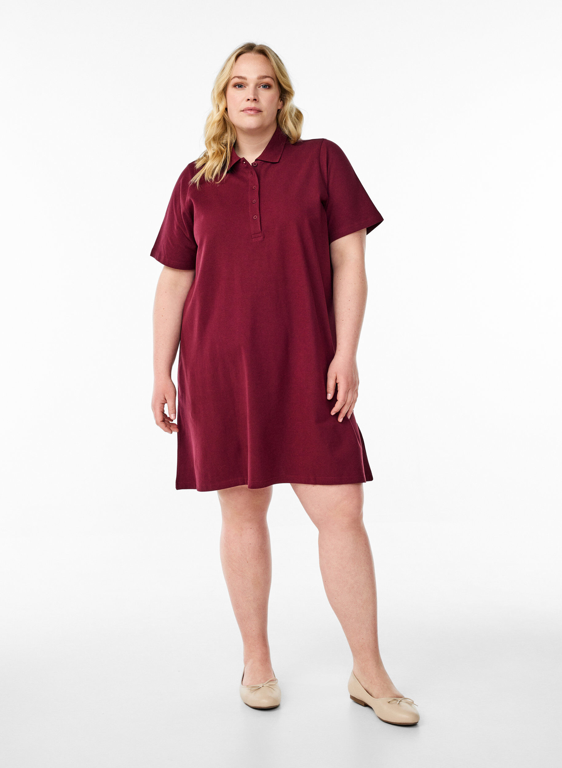 Zizzi Kurzes Polokleid im A-Linien-Schnitt, Dunkles Bordeaux, Model image number 1