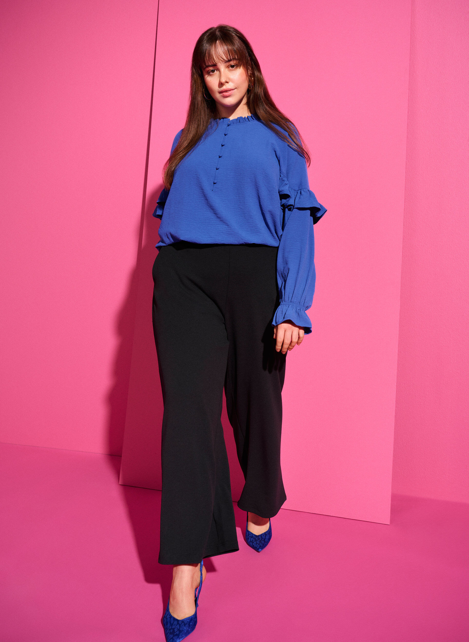 Zizzi Bluse mit R&uuml;schen und Kn&ouml;pfen, Deep Ultramarine, Image image number 0