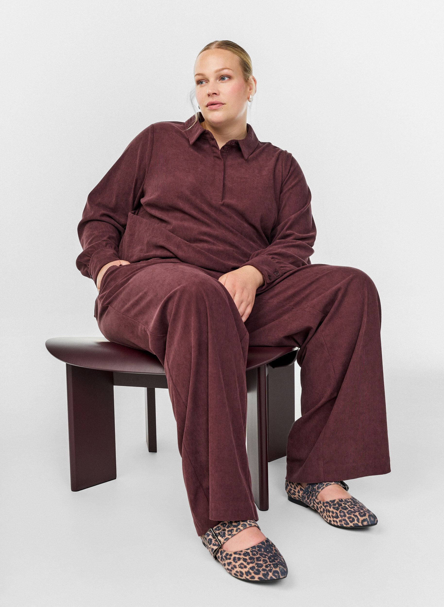 Zizzi Lang&auml;rmlige Bluse aus Cord, Dunkles Bordeaux, Image image number 0