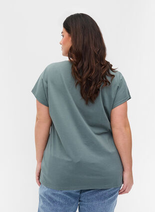 T-Shirt aus Baumwolle mit Streifen, Balsam Green Solid, Model image number 1