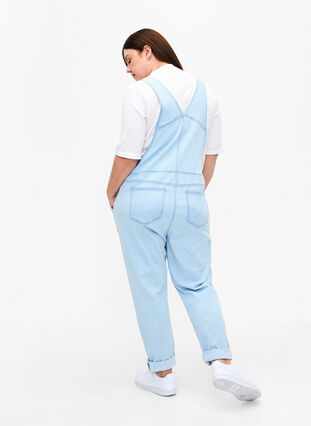 Gestreifte Jeans-Latzhosen, L. Blue Denim Stripe, Model image number 1
