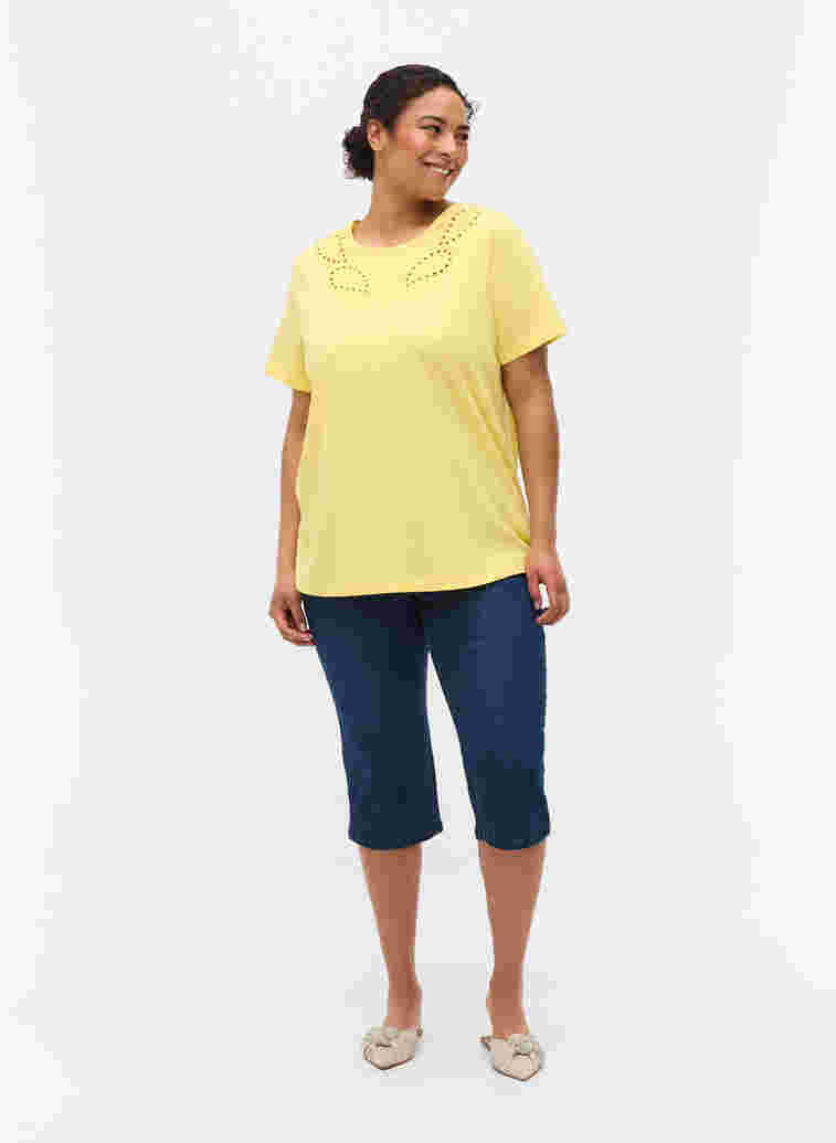 T-Shirt mit Lochstickerei und kurzen Ärmeln, Goldfinch Mel., Model image number 2