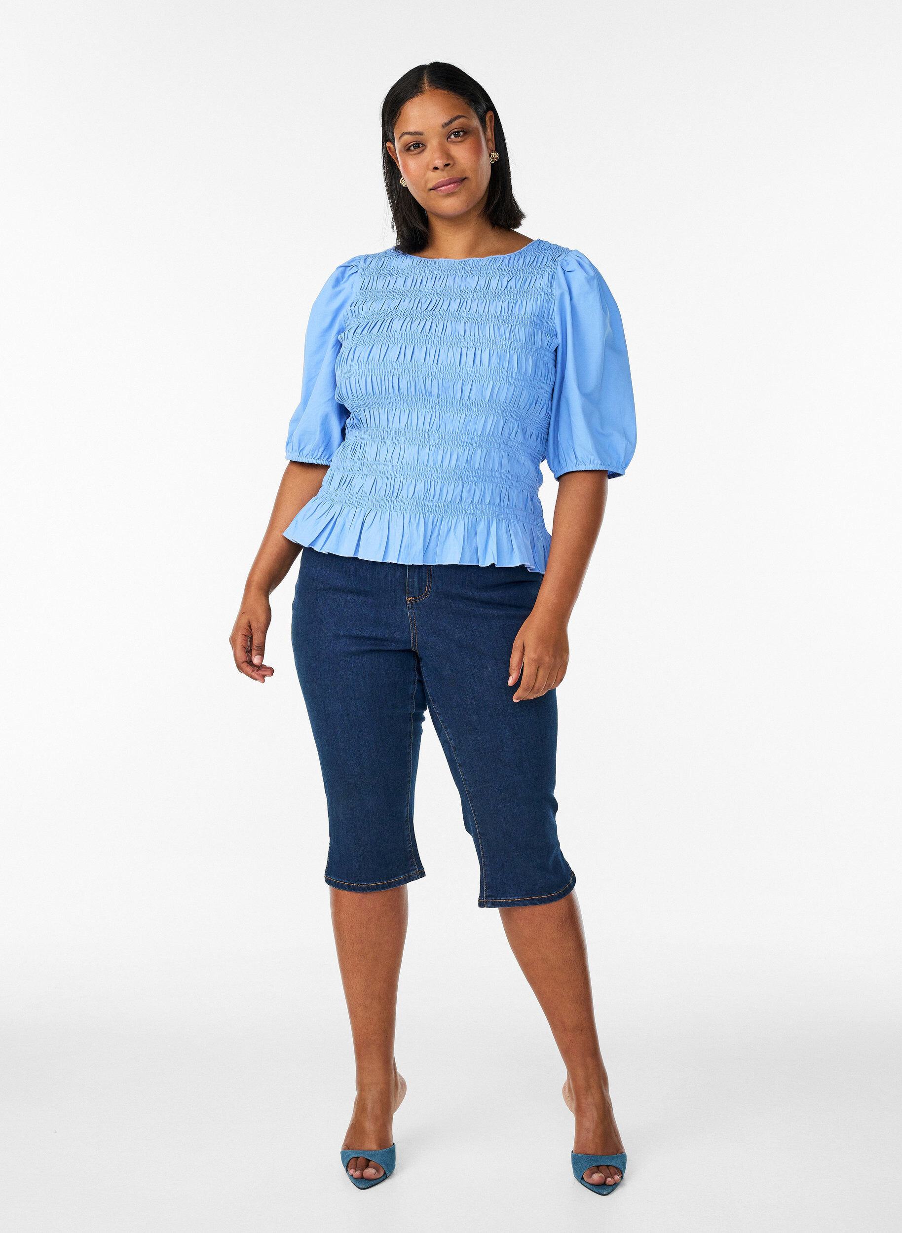 ZizziSmockbluse mit R&uuml;schensaum und U-Boot-Ausschnitt, Blau, Model image number 1