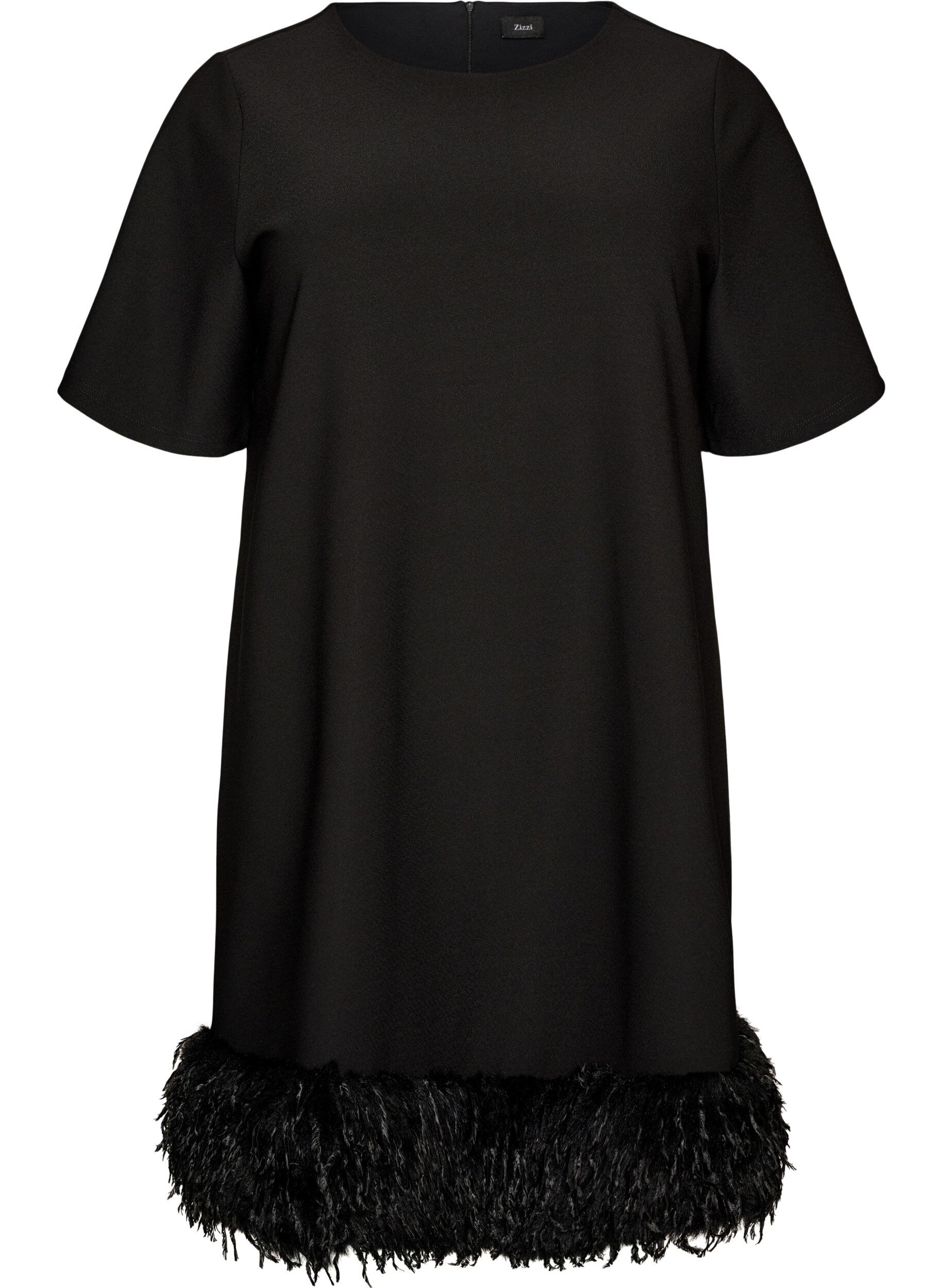 Kurzes Jerseykleid mit Federbesatz