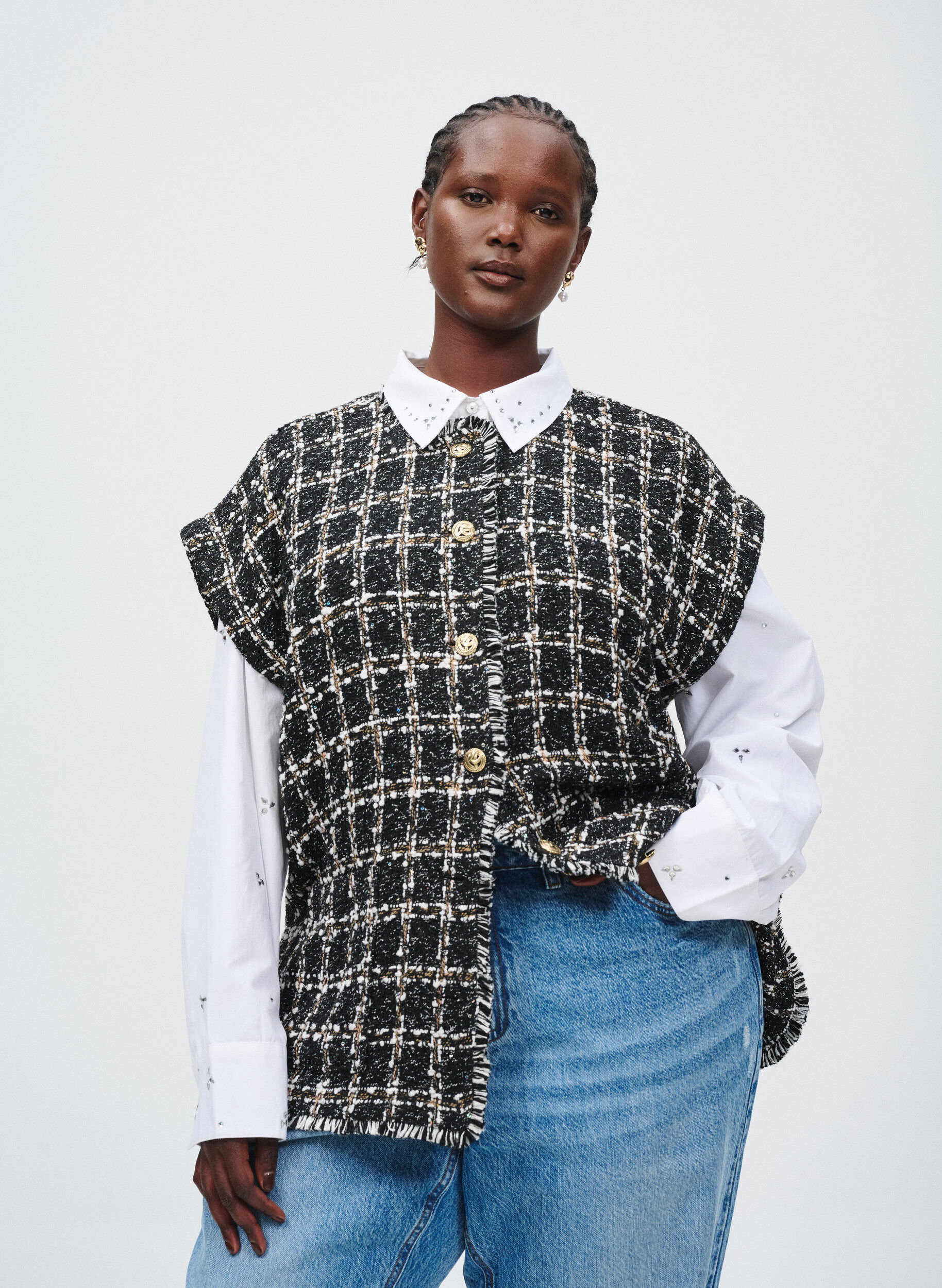 Zizzi Karierte Weste mit Zierkn&ouml;pfen, Schwarz, Image image number 0