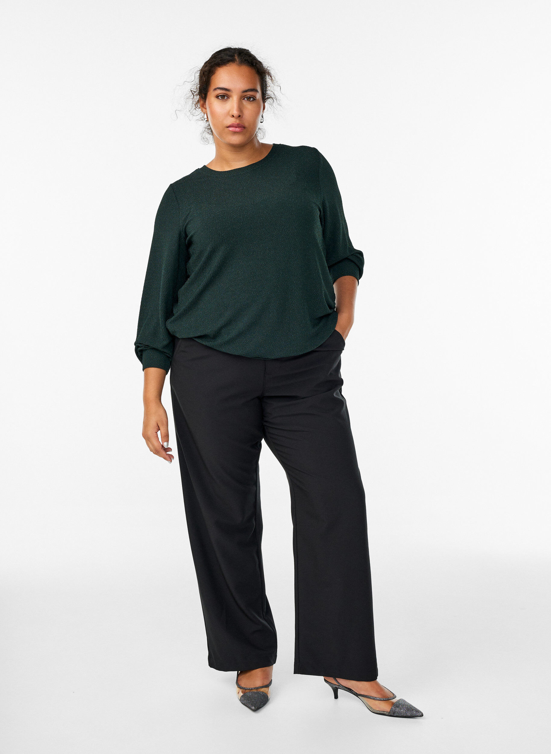 Zizzi Bluse mit Fischgr&auml;tmuster und Glitzerfaden, Gr&uuml;n, Model image number 1