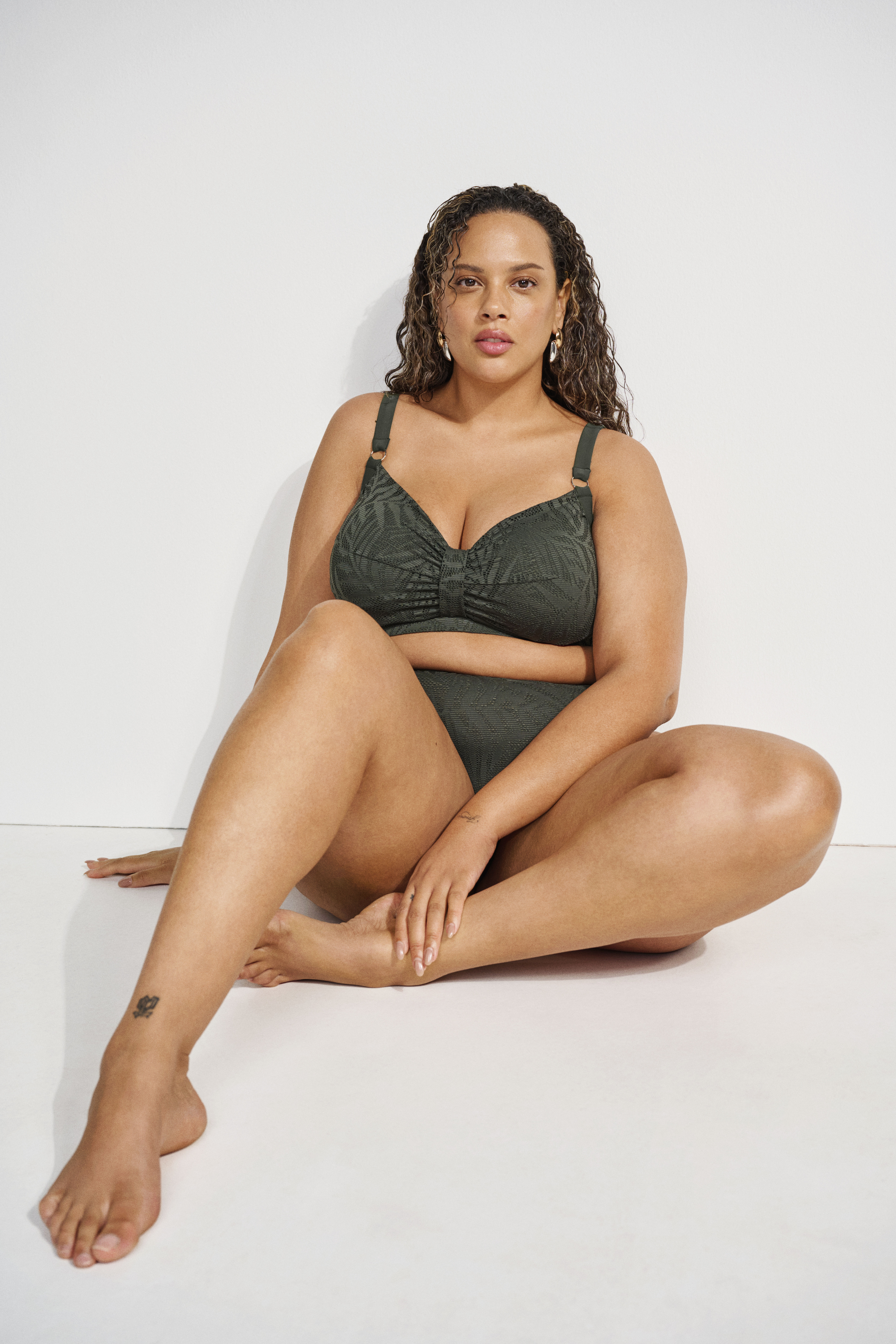 Zizzi Bikini mit strukturiertem Mesh, , Model