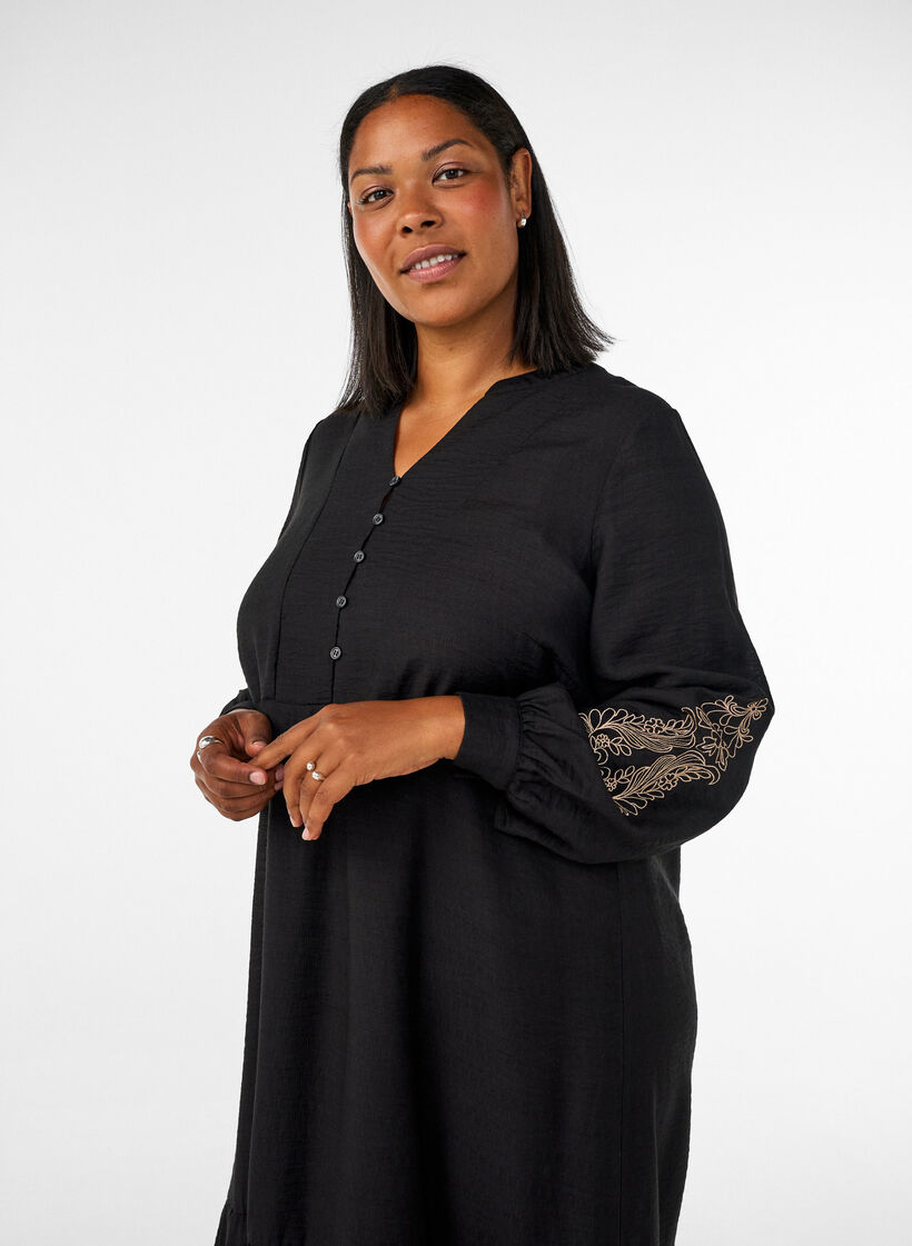 Kleid aus Viskose mit Stickerei und Stufenvolants, Schwarz, Model image number 2