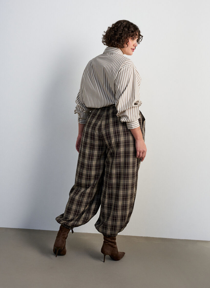 Karierte Ballonhose mit hoher Taille, Gr&uuml;n, Model image number 1