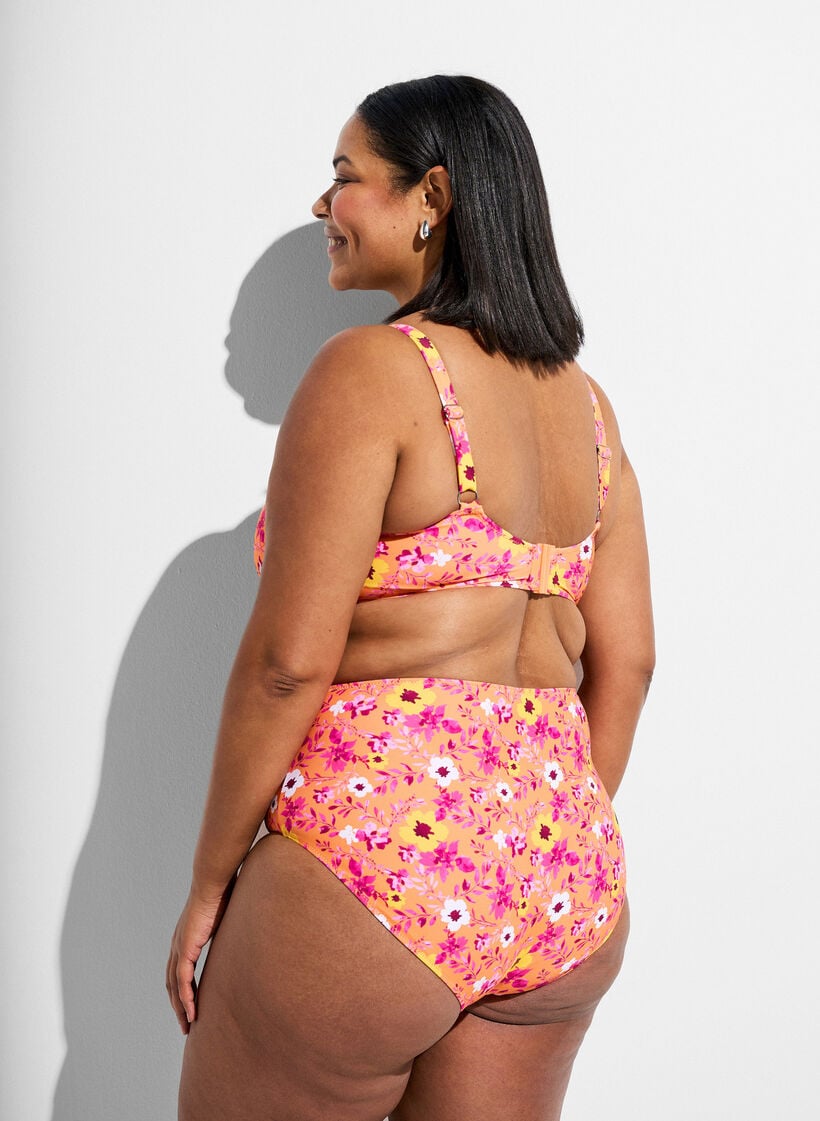 Hoch taillierte Bikinihosen mit Muster, Orange, Model