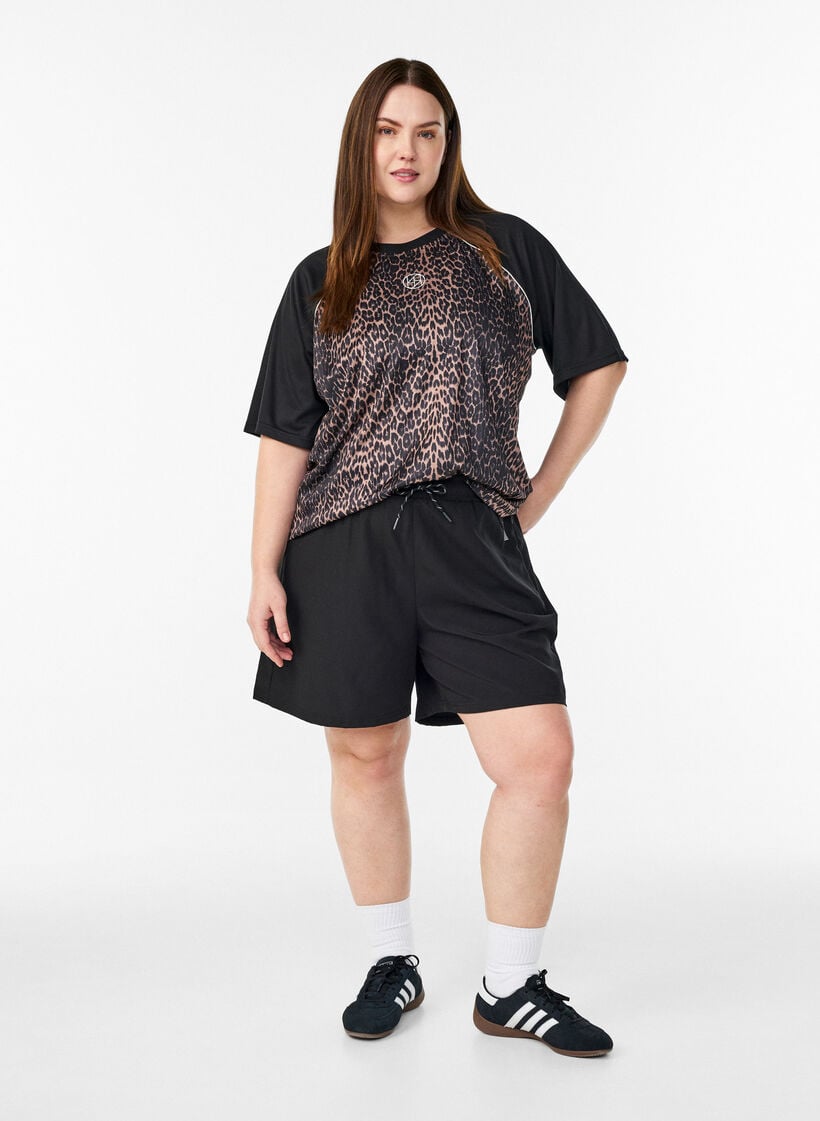 Trainingsshirt mit Leoprint und Raglan&auml;rmeln, Braun, Model image number 1