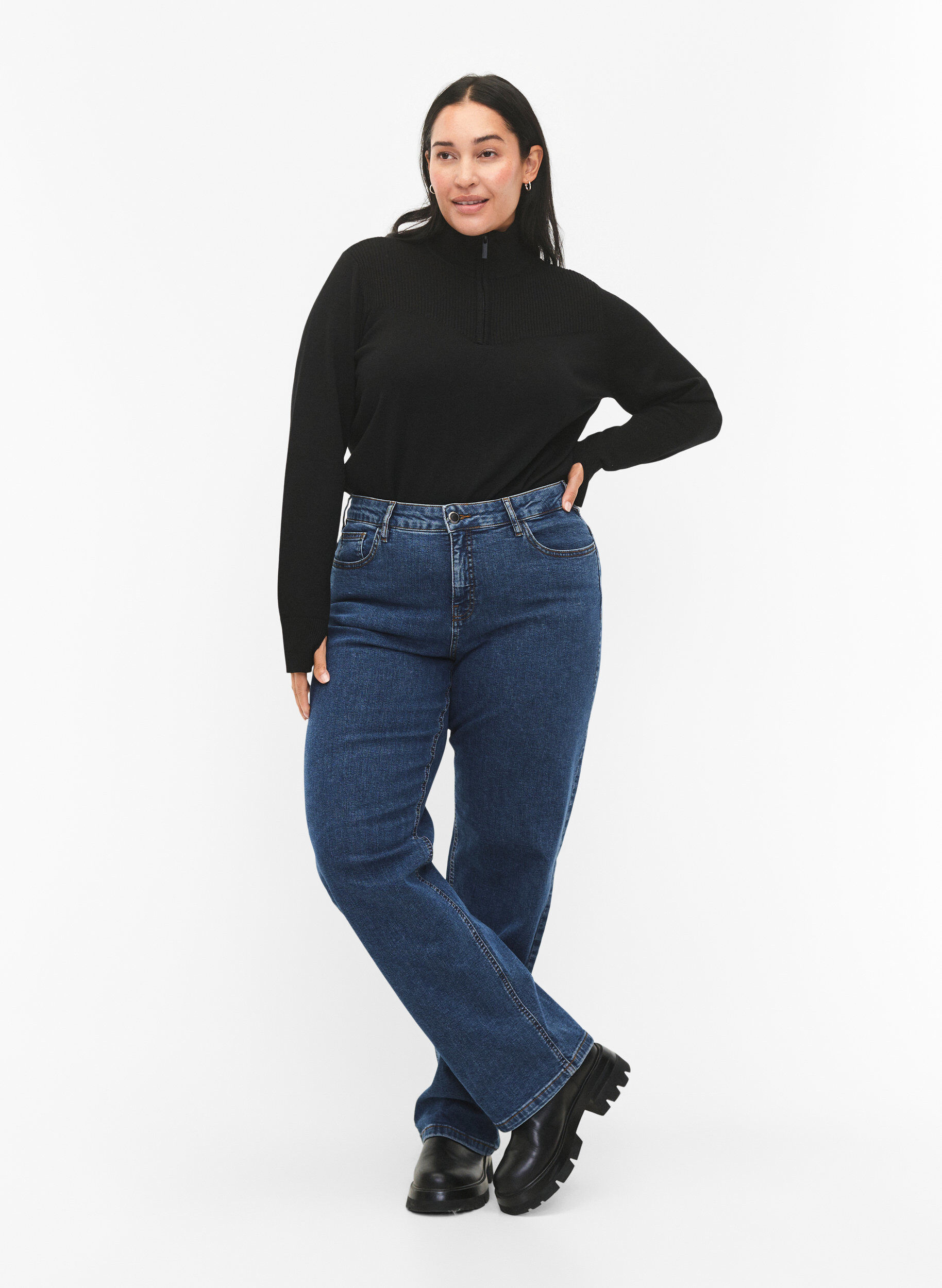 Zizzi Pullover aus Viskose mit hohem Halsauschnitt und Rei&szlig;verschluss, Black, Model image number 3