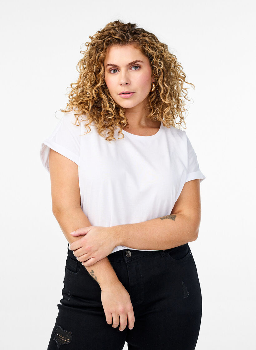 Kurz&auml;rmeliges T-Shirt aus einer Baumwollmischung, Wei&szlig;, Model image number 0