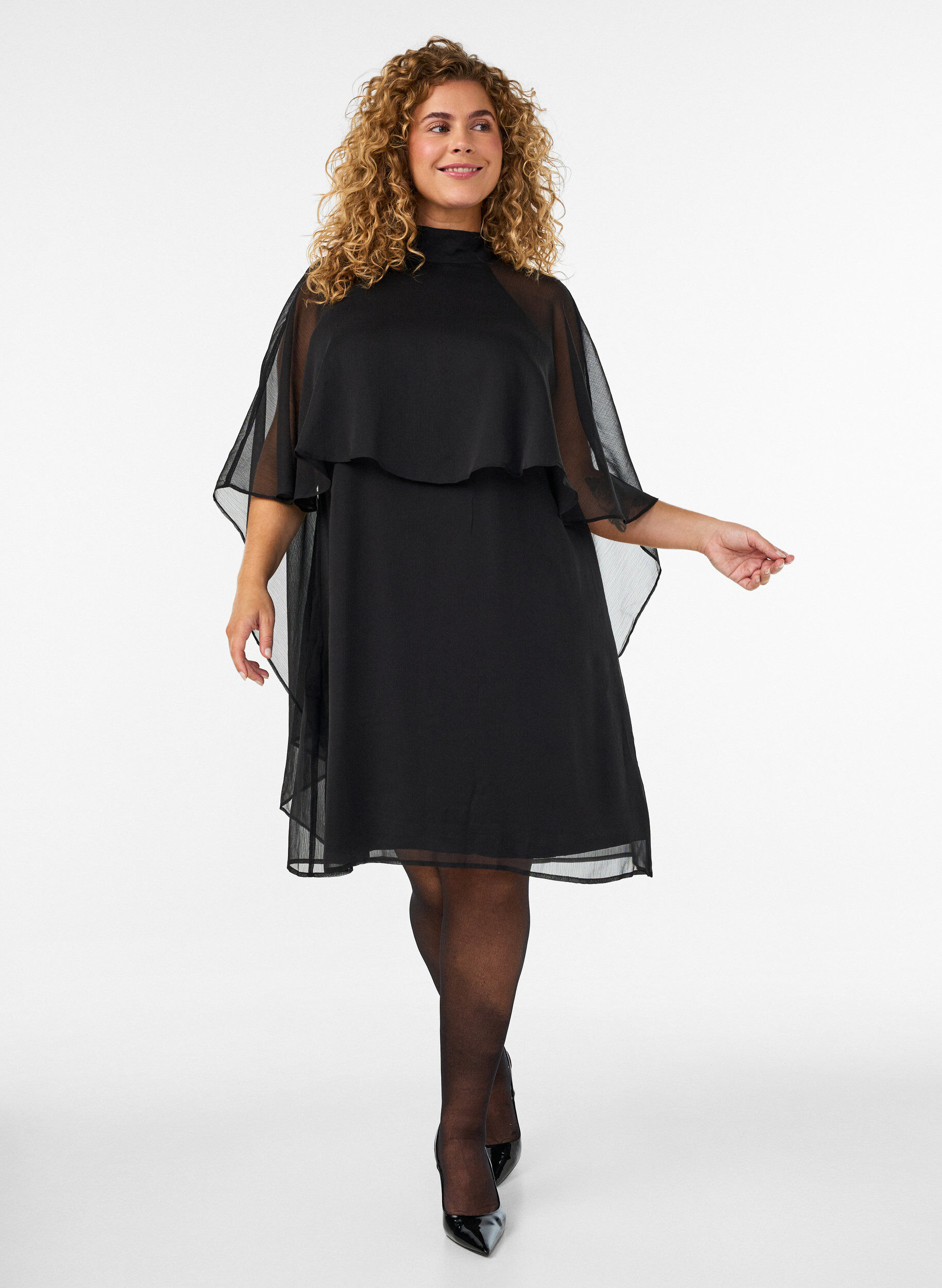 ZizziKnielanges Kleid aus Chiffon mit transparentem Cape, Schwarz, Model image number 1