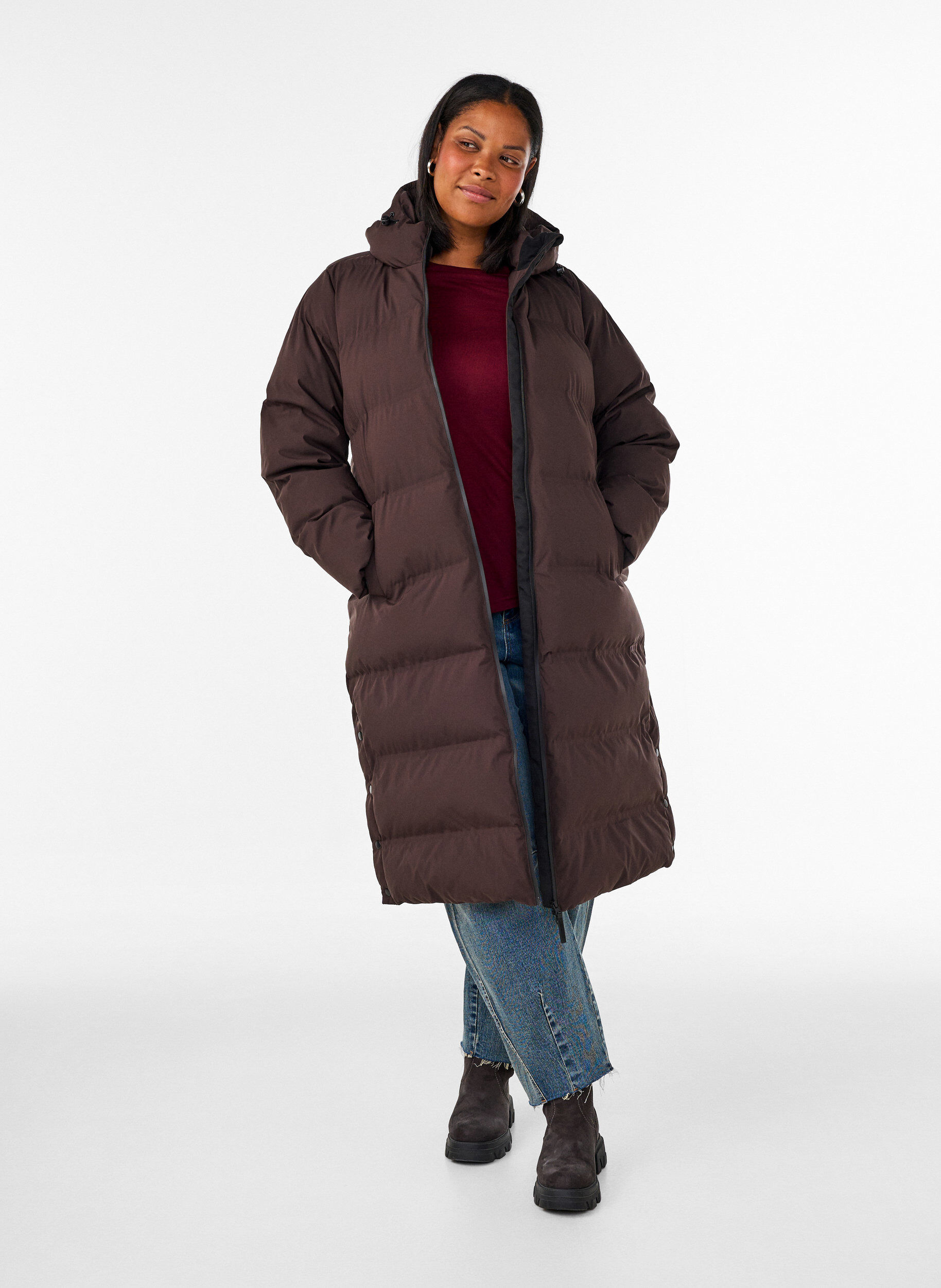 ZizziLanger Winter-Steppmantel mit Kapuze, Braun, Model image number 1