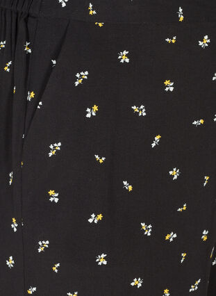 Bermuda-Shorts aus Viskose mit Print, Black AOP, Packshot image number 2