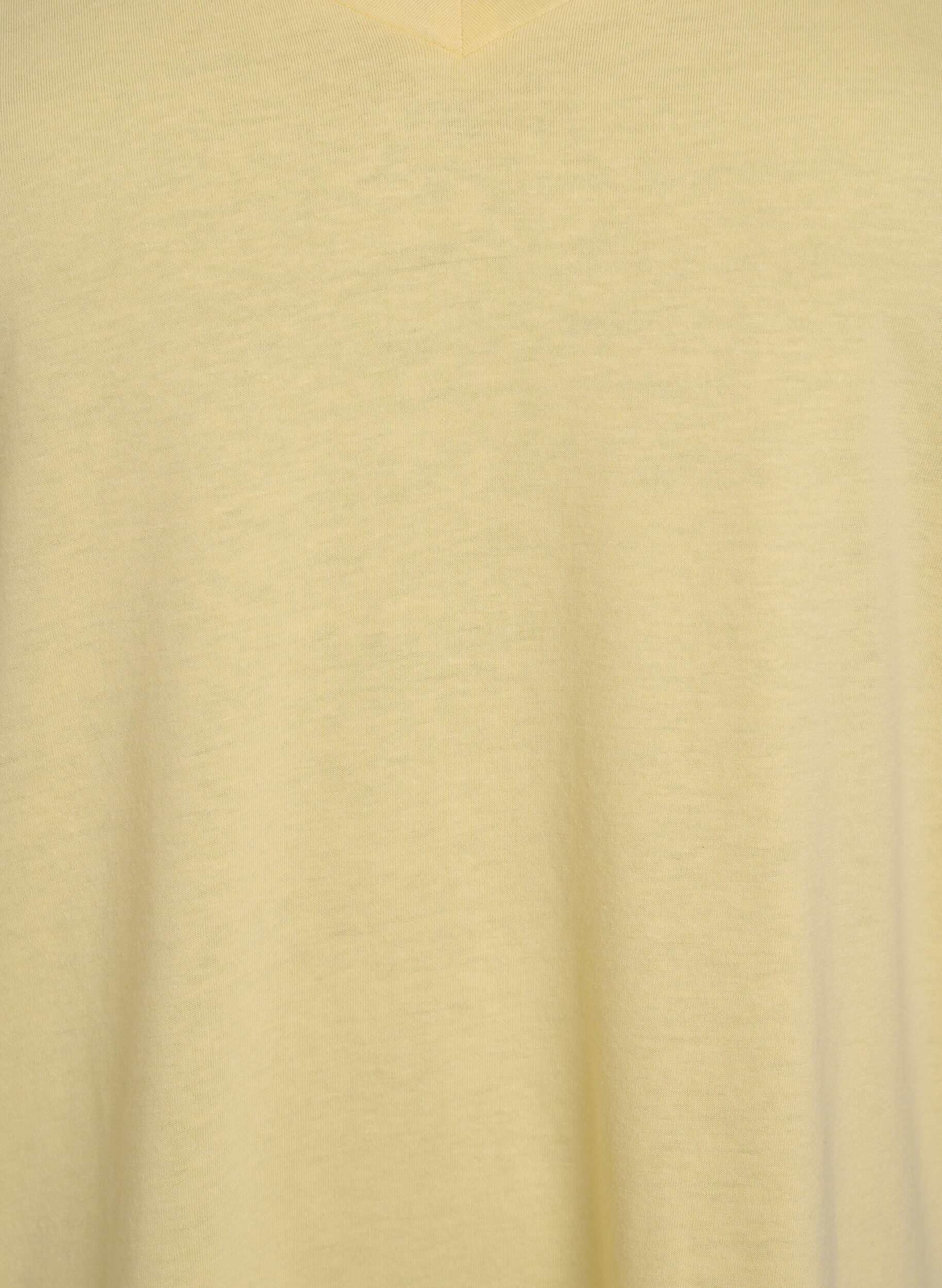 Zizzi Kurz&auml;rmeliges T-Shirt mit V-Ausschnitt, Gelb, Packshot image number 2