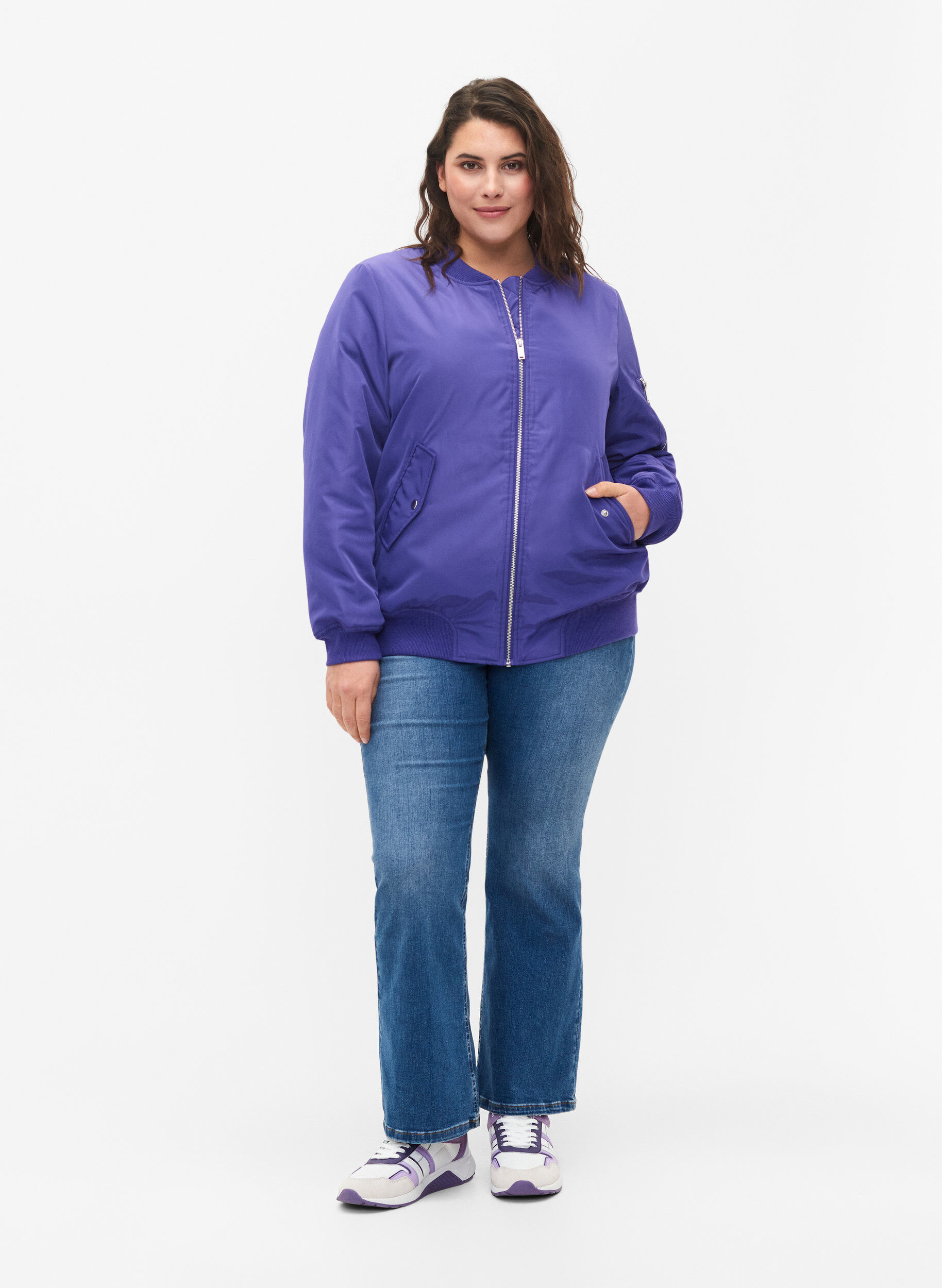 Zizzi Bomberjacke mit Rei&szlig;verschluss, Purple Opulence, Model image number 2