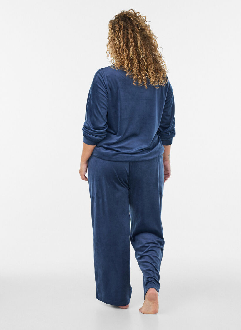 Bluse aus Velours mit aufgesticktem Text, Blau, Model image number 2