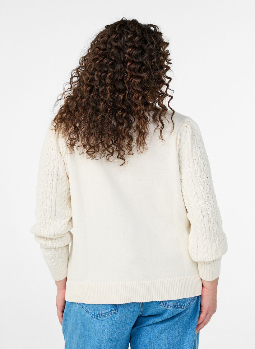 Strickbluse mit Zopfmuster und bestickten Blumen, Weiß, Model image number 2