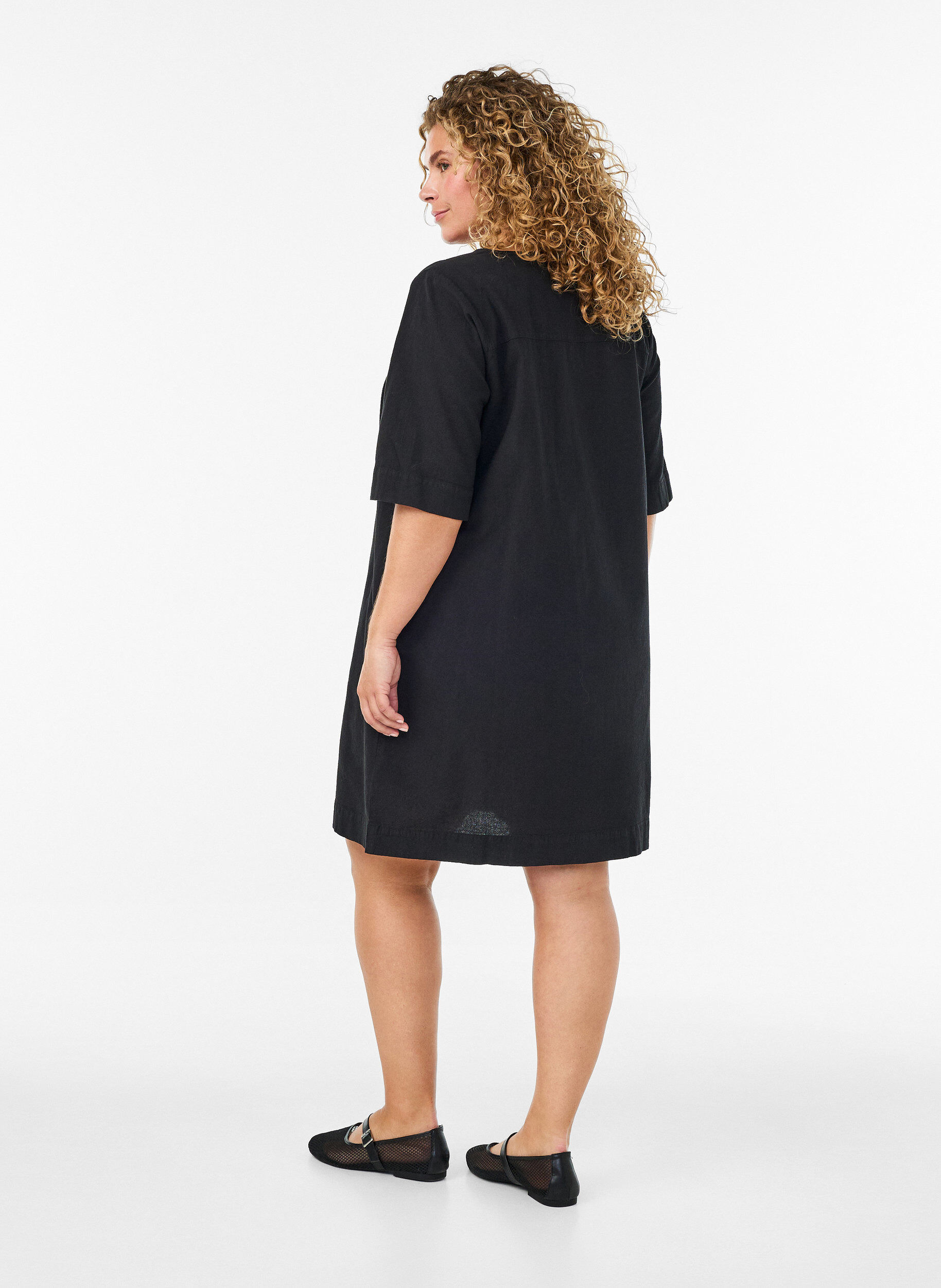 ZizziKleid aus Baumwolle mit kurzen &Auml;rmeln und Taschen, Schwarz, Model image number 2