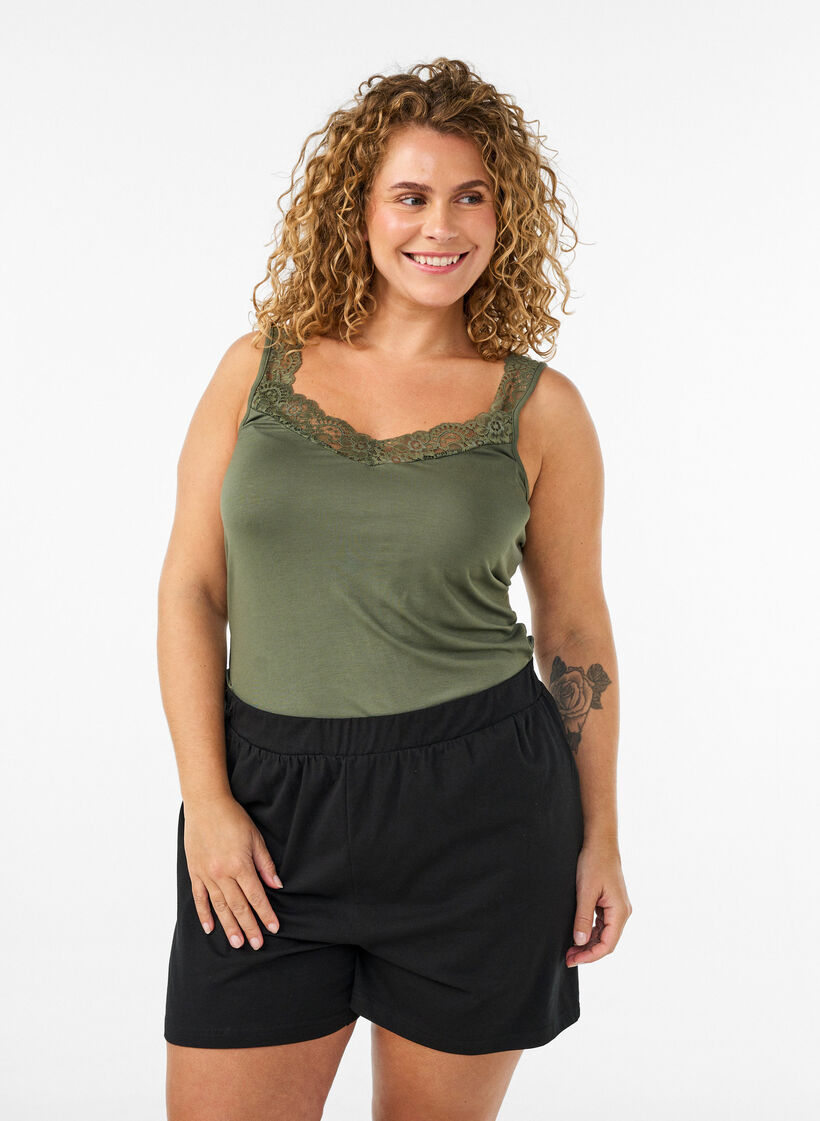 Top aus Viskose mit Spitze, Gr&uuml;n, Model image number 0