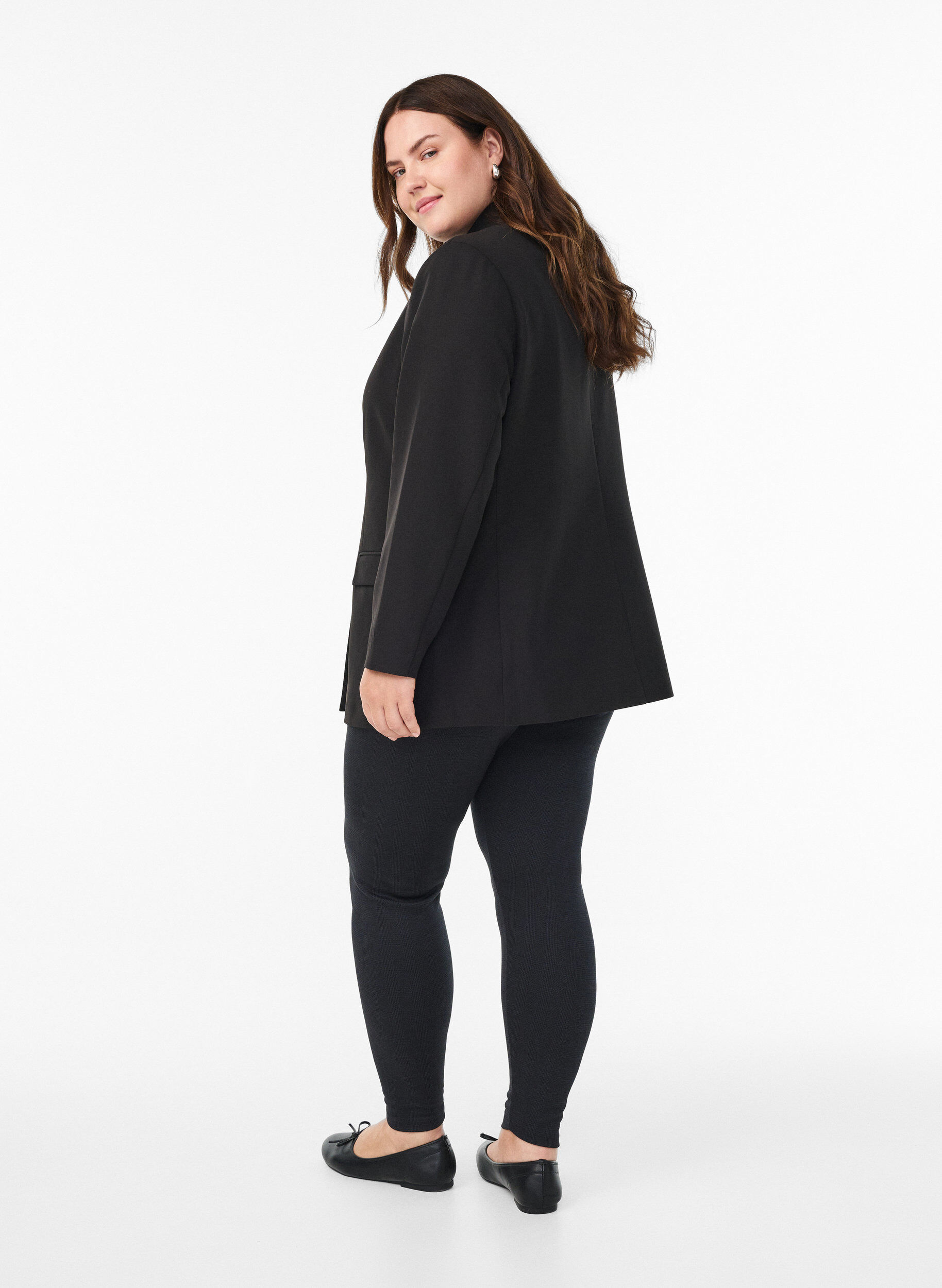 Zizzi Gemusterte Leggings mit einer normalen Taille, Schwarz, Model image number 2