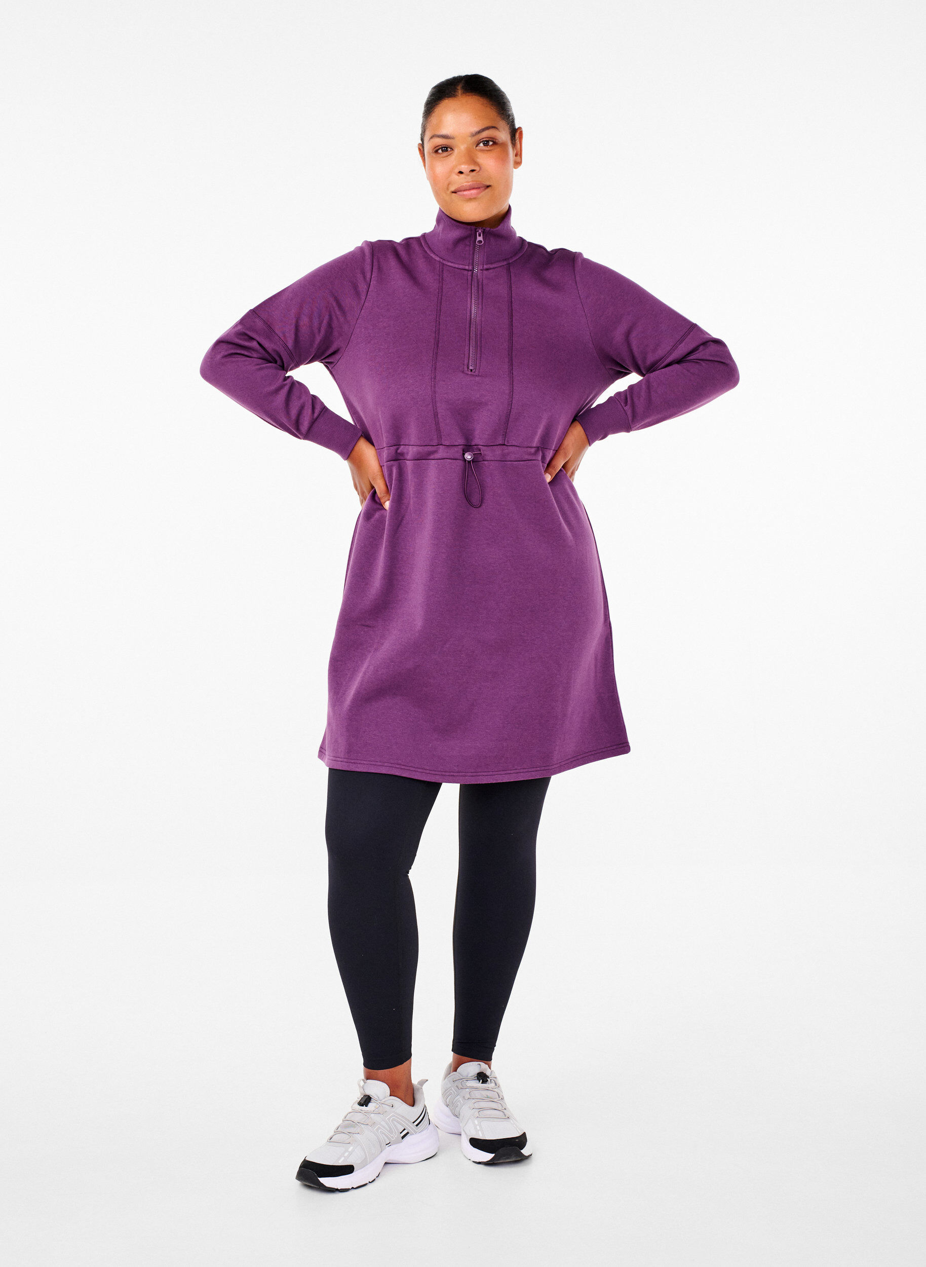 Zizzi Kurzes Sweatshirtkleid mit Stehkragen und verstellbarer Taille, Deep Purple, Model image number 3