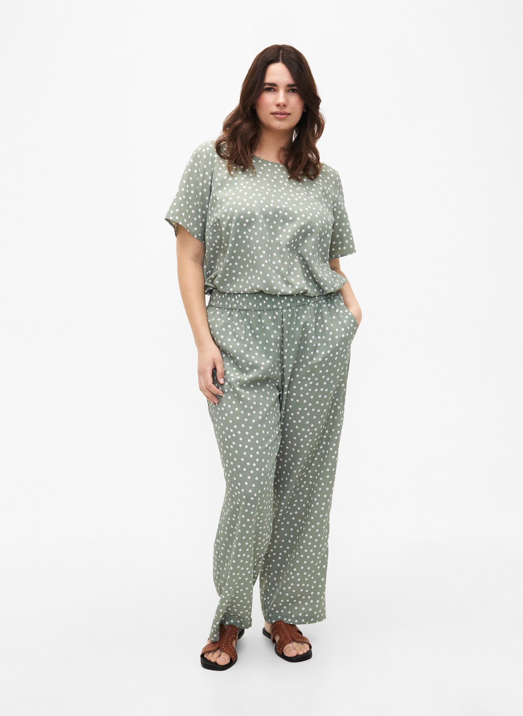 Zizzi FLASH &ndash; Kurz&auml;rmelige Bluse mit Aufdruck, Iceberg Green Dot, Model image number 2