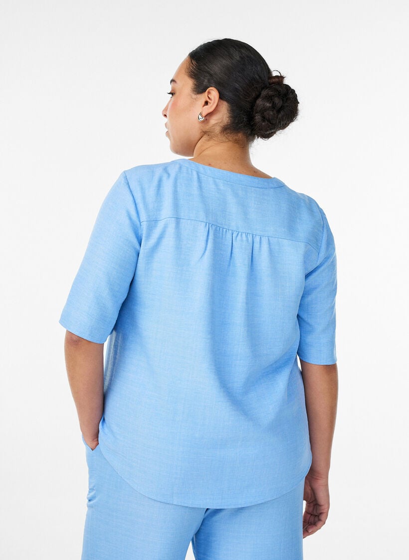 Hemdbluse mit V-Ausschnitt und kurzen &Auml;rmeln, Blau, Model image number 2