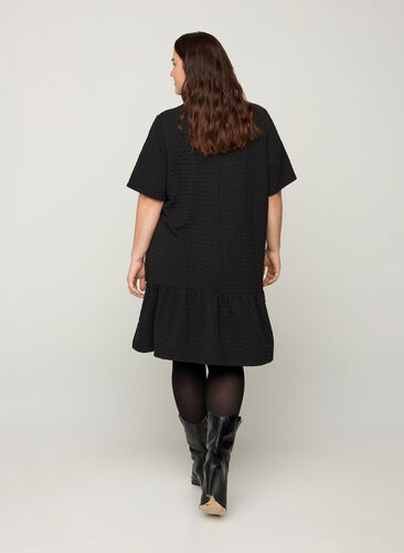 Kurzarm Kleid mit Struktur und A-Linie, Black, Model image number 1