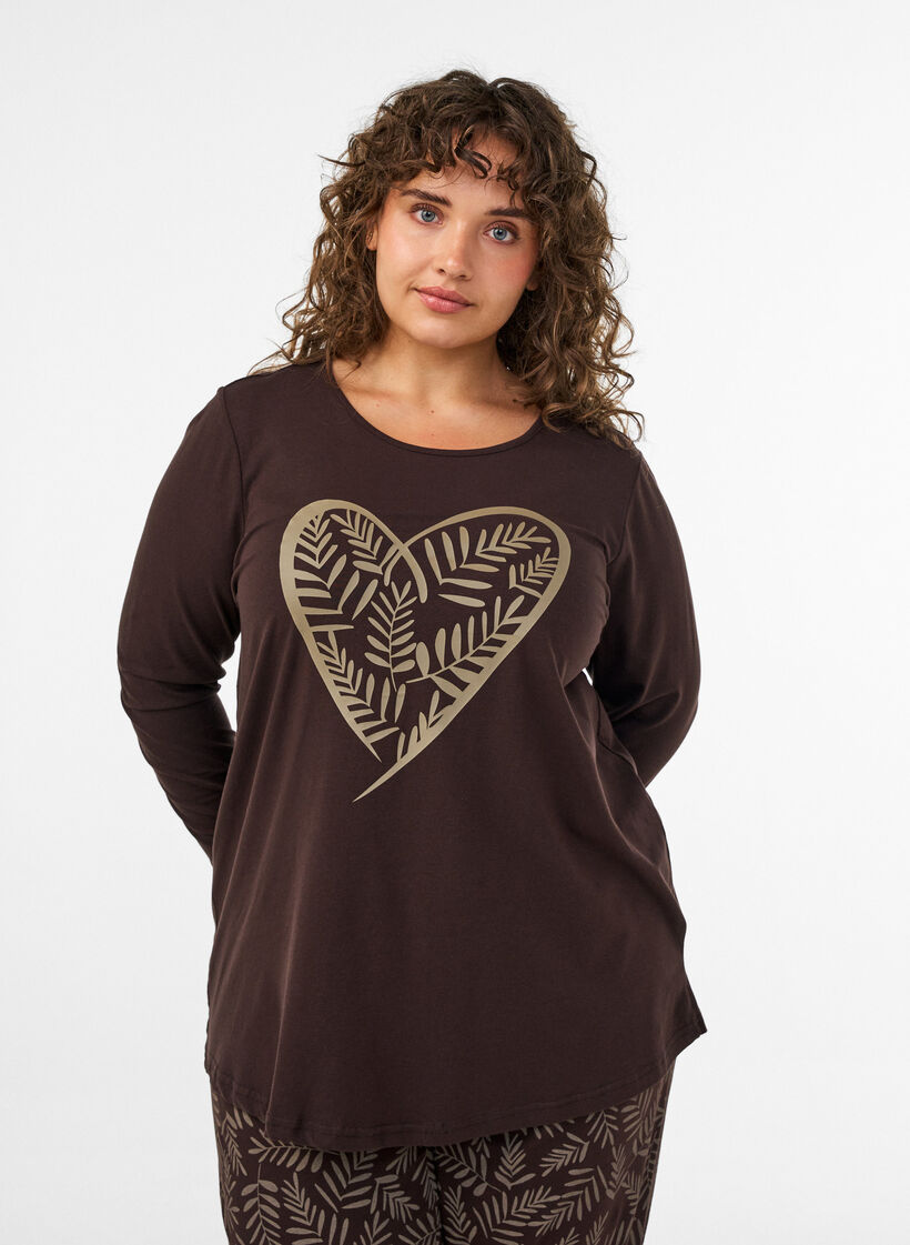 Pyjamaoberteil aus Baumwolle mit Herzmuster, Braun, Model image number 0
