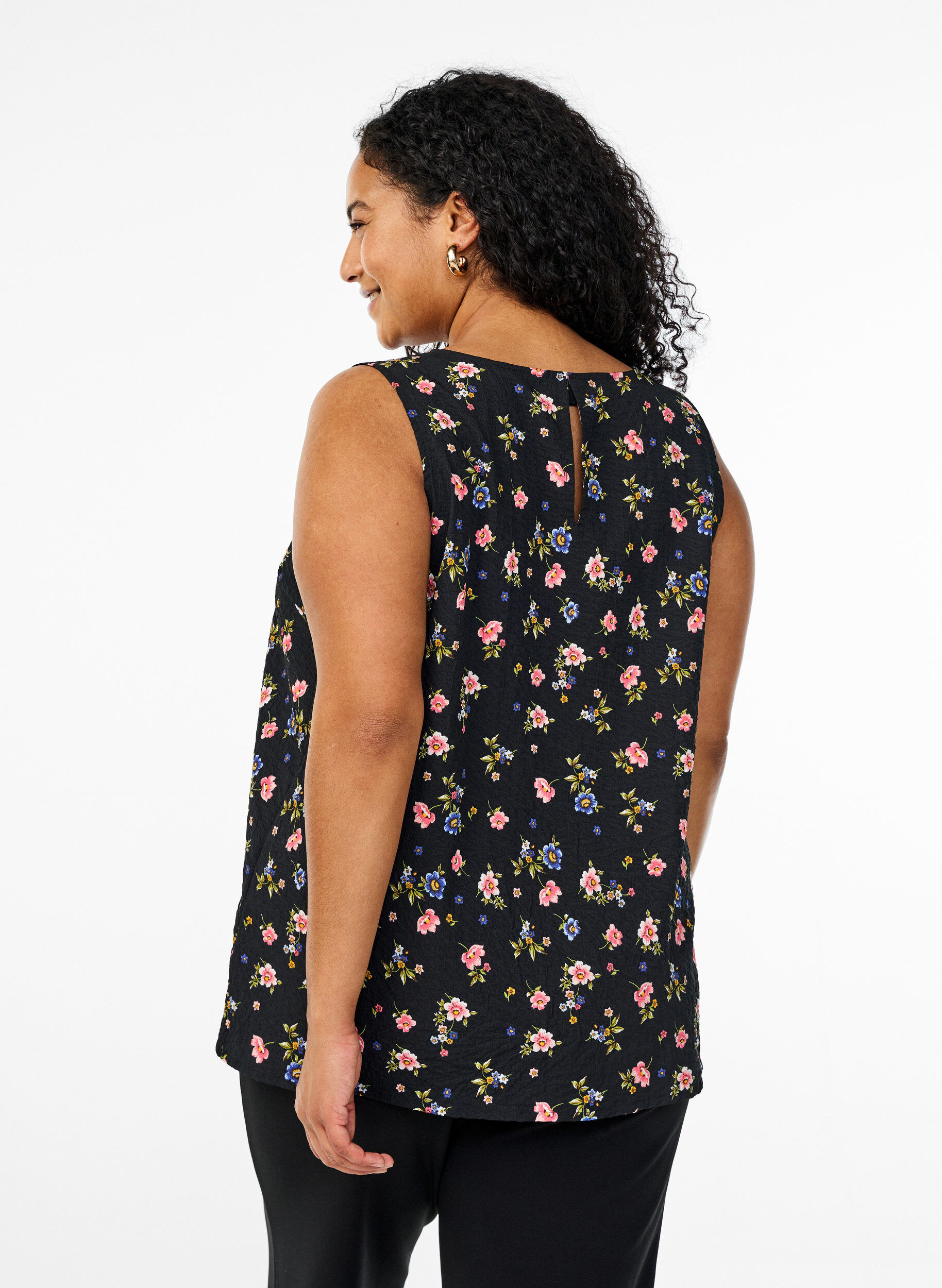 Zizzi FLASH &ndash; &Auml;rmelloses Top mit Struktur, Schwarz, Model image number 2