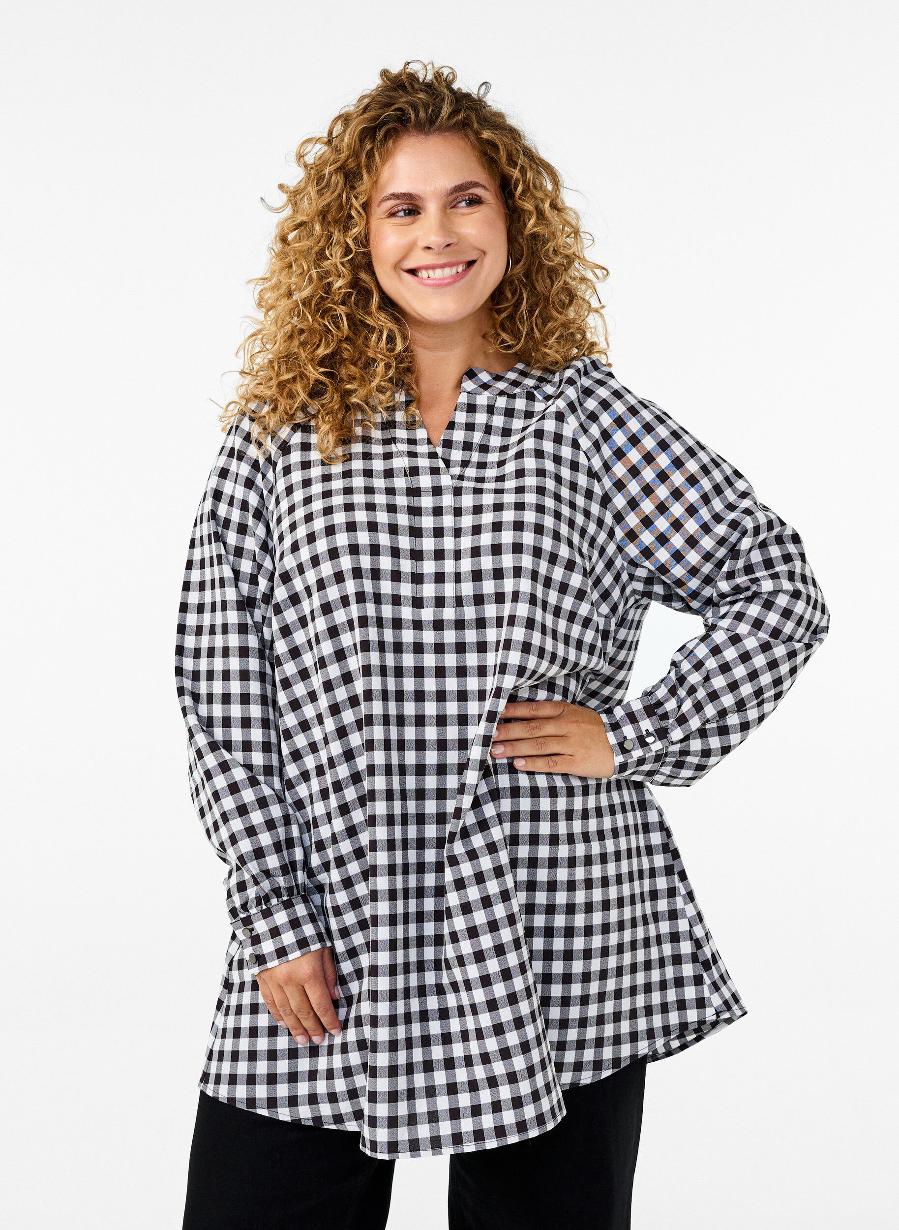 Karierte Tunika mit V-Ausschnitt, Black/W. Gingham, Model