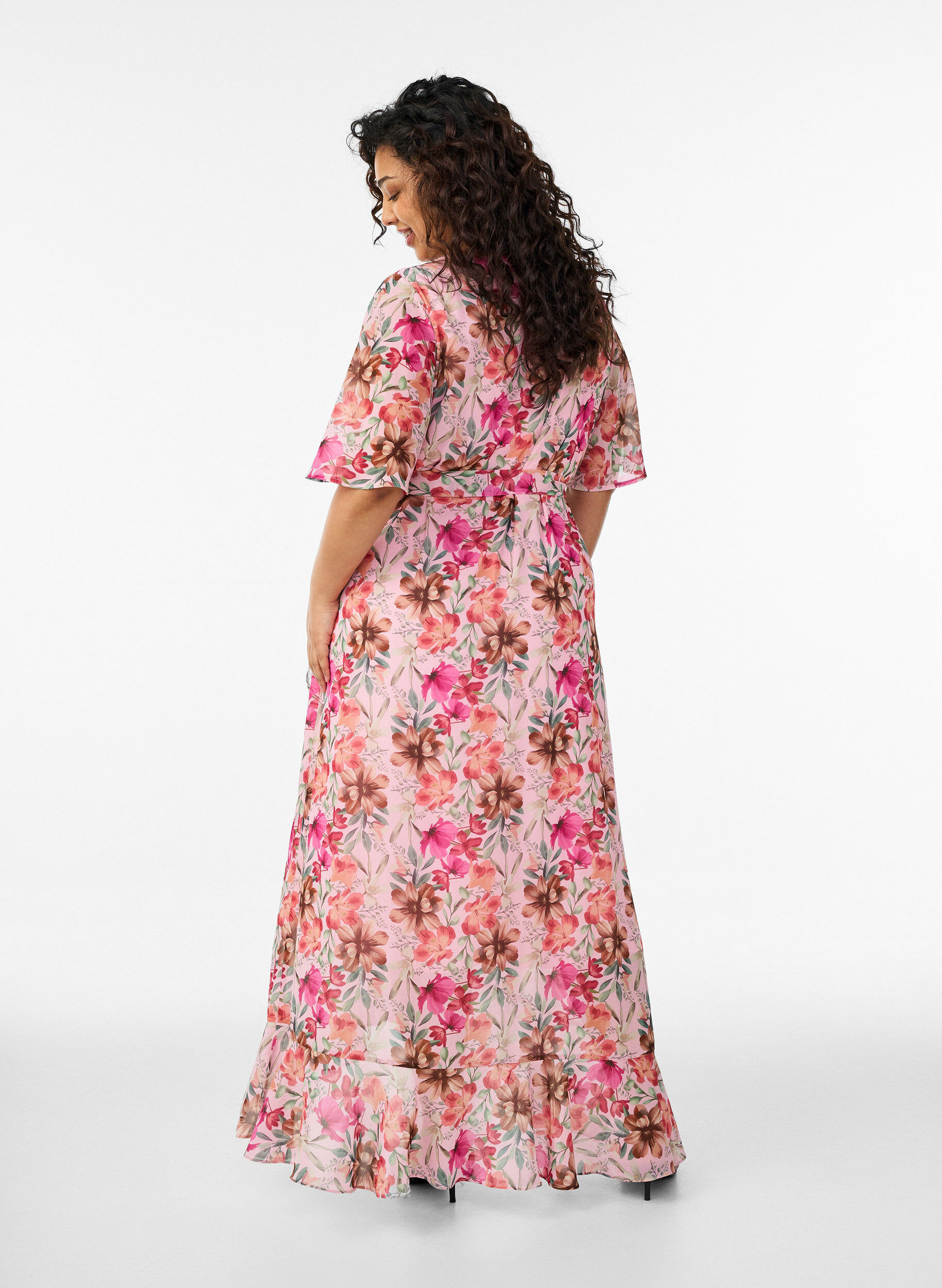 Zizzi Maxikleid aus Chiffon mit V-Ausschnitt und R&uuml;schensaum, Rot, Model image number 1