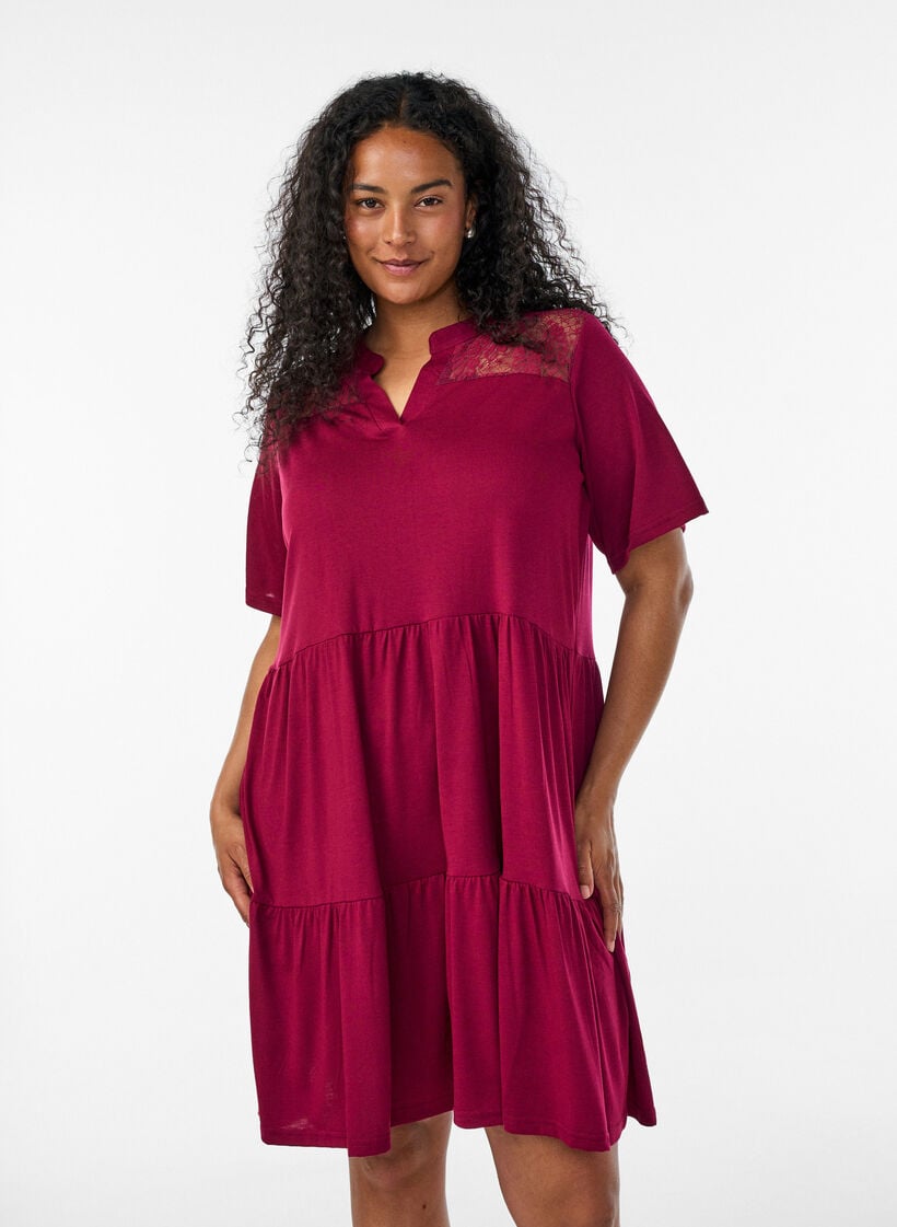 Jerseykleid mit Spitzendetails und mehrlagigem Rock, Rot, Model image number 0