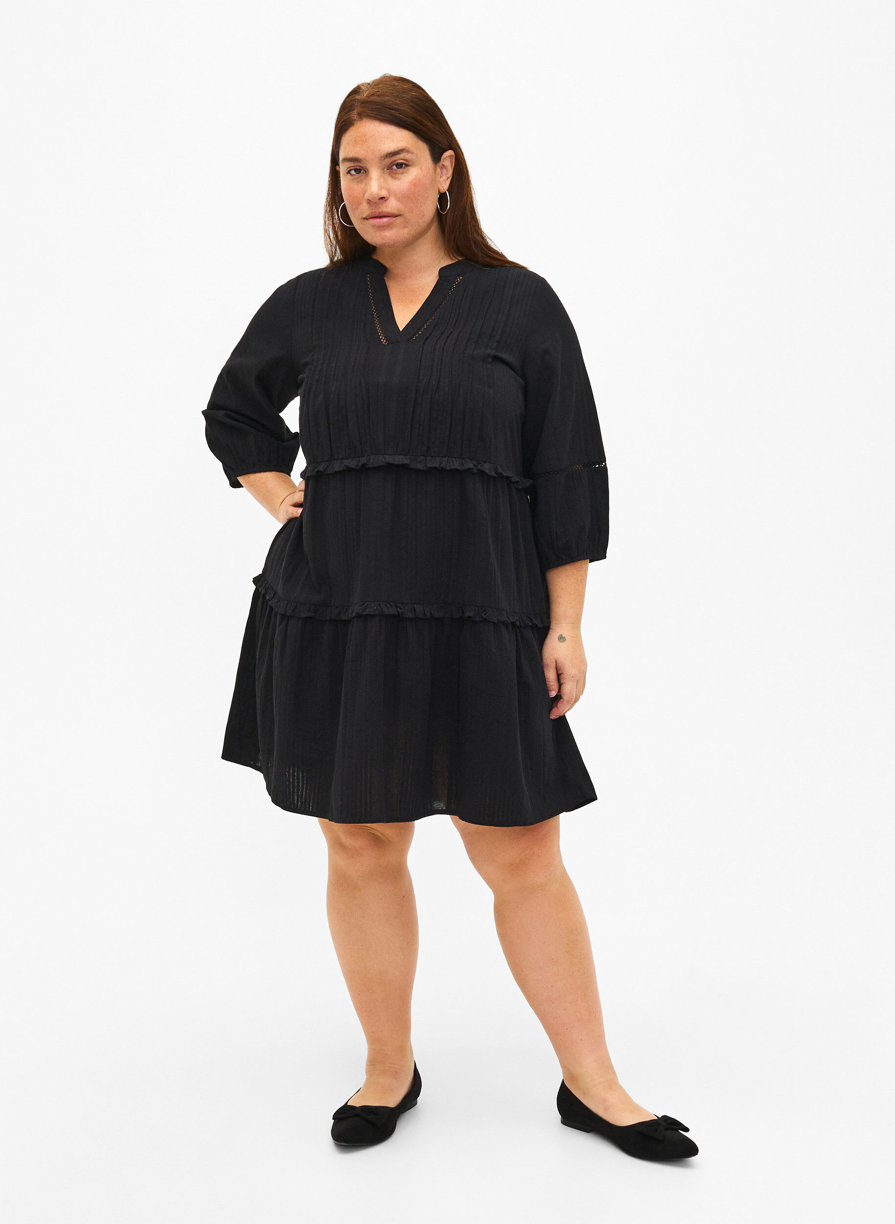 Zizzi Baumwollkleid mit 3/4-&Auml;rmeln und R&uuml;schen, Schwarz, Model image number 1