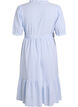 Gestreiftes Midikleid aus Baumwolle mit einem Bindeg&uuml;rtel, Wei&szlig;, Packshot image number 1