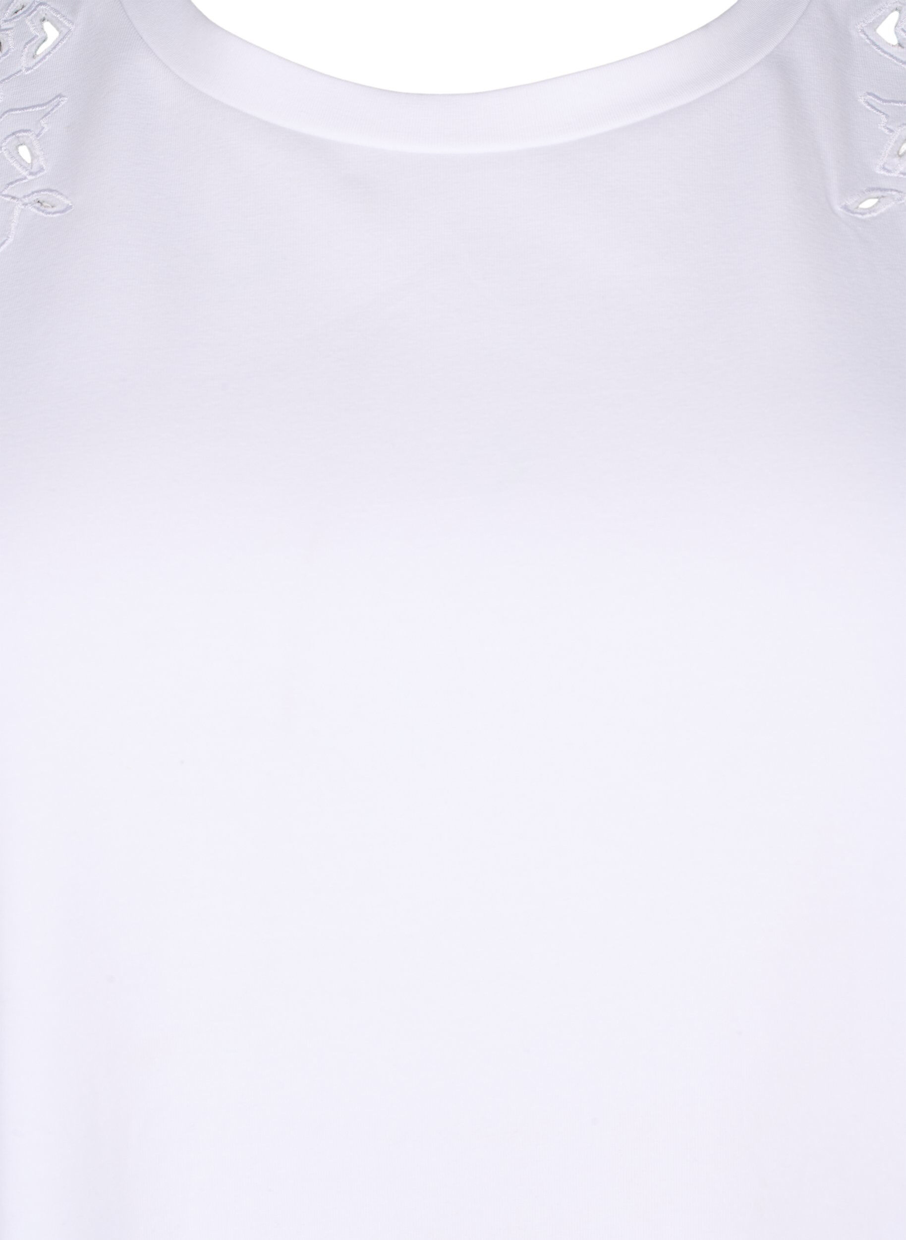 Zizzi T-Shirt aus Bio-Baumwolle mit Stickereidetails, Bright White, Packshot image number 2