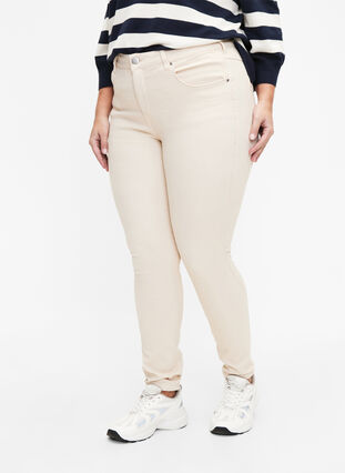 Super Slim Fit Amy Jeans mit hoher Taille, Oatmeal, Model image number 2